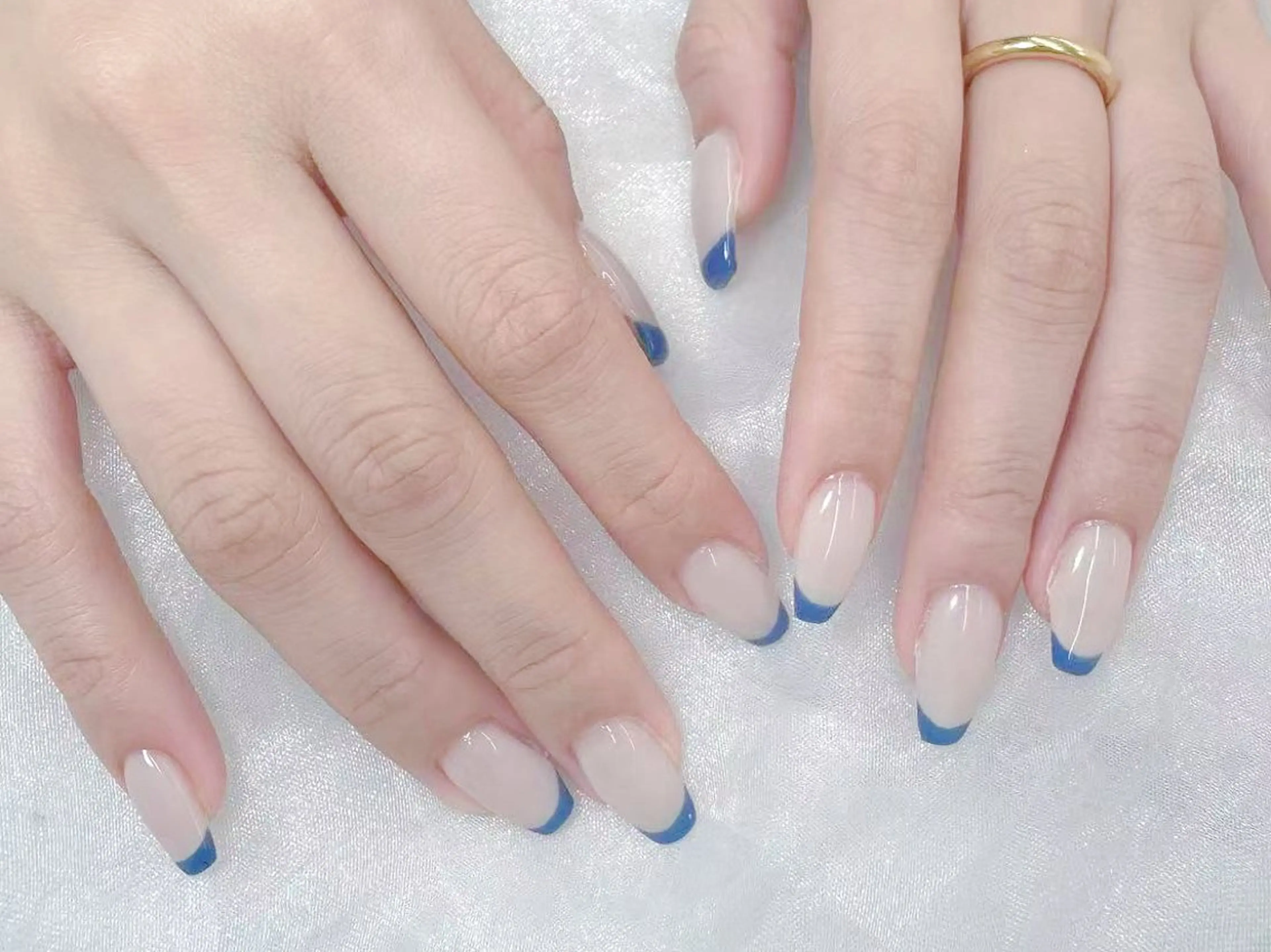 ネイル オーロラネイル フレンチネイル グラデーション 韓国ネイル マグネットネイル ハンドネイル NOA NAILのネイルデザイン