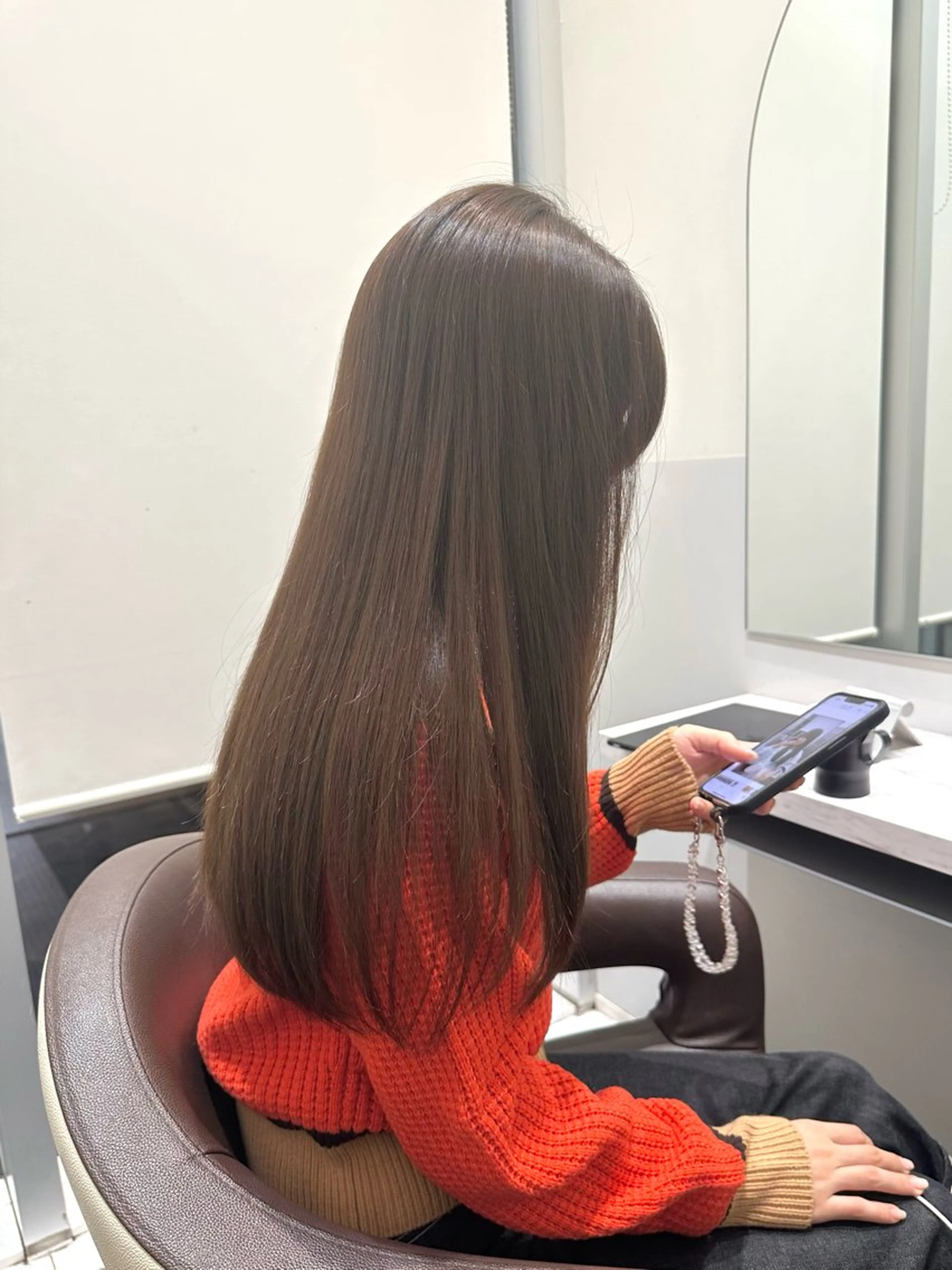 ロング カラー ベージュカラー ブリーチ ブリーチなしカラー カット ヘアカラー トリートメント LUMO所属・矢野 晃平のヘアスタイル