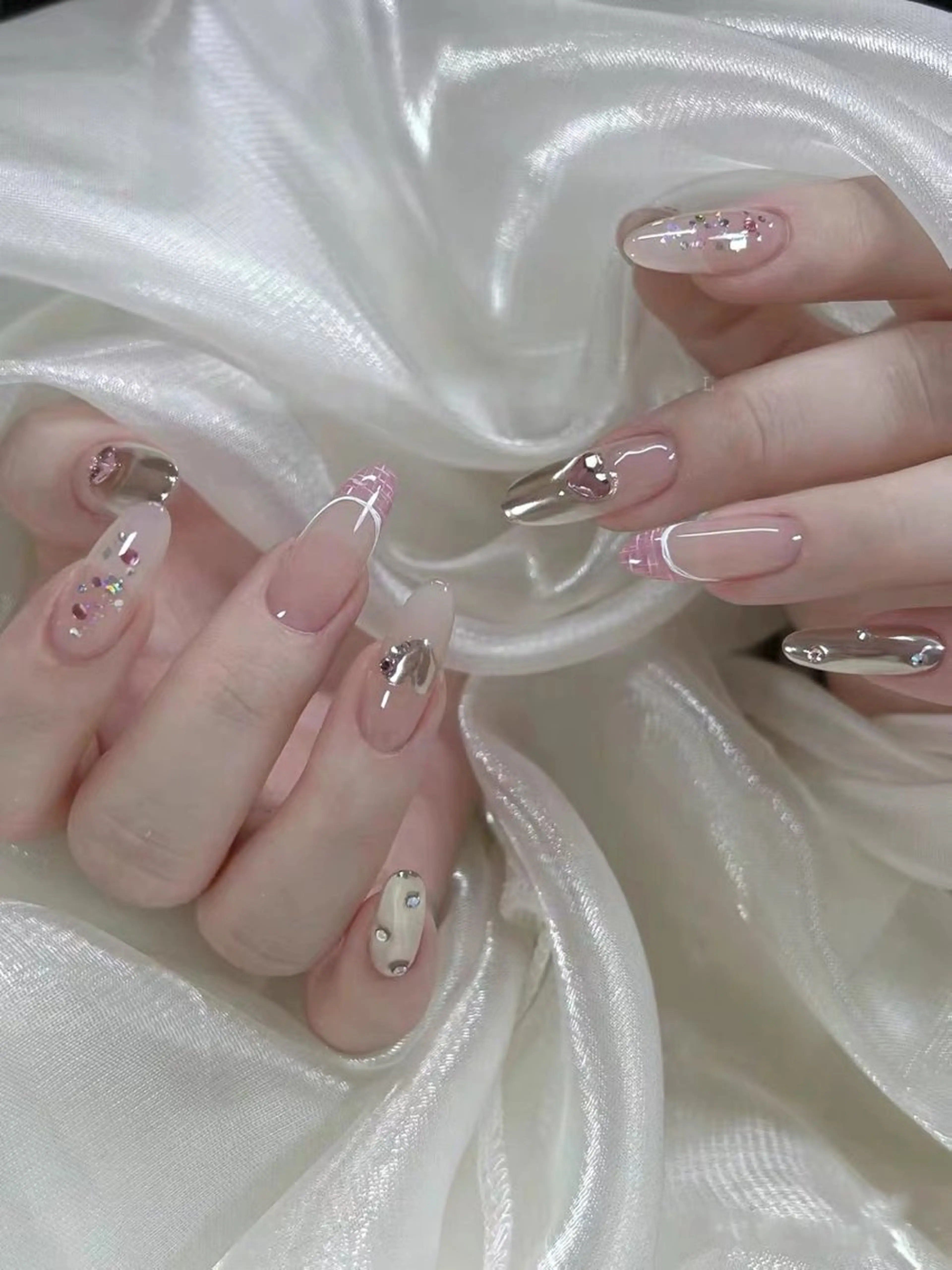 ネイル 菲菲ネイルサロン所属・FF フィフィネイルサロンのネイルデザイン