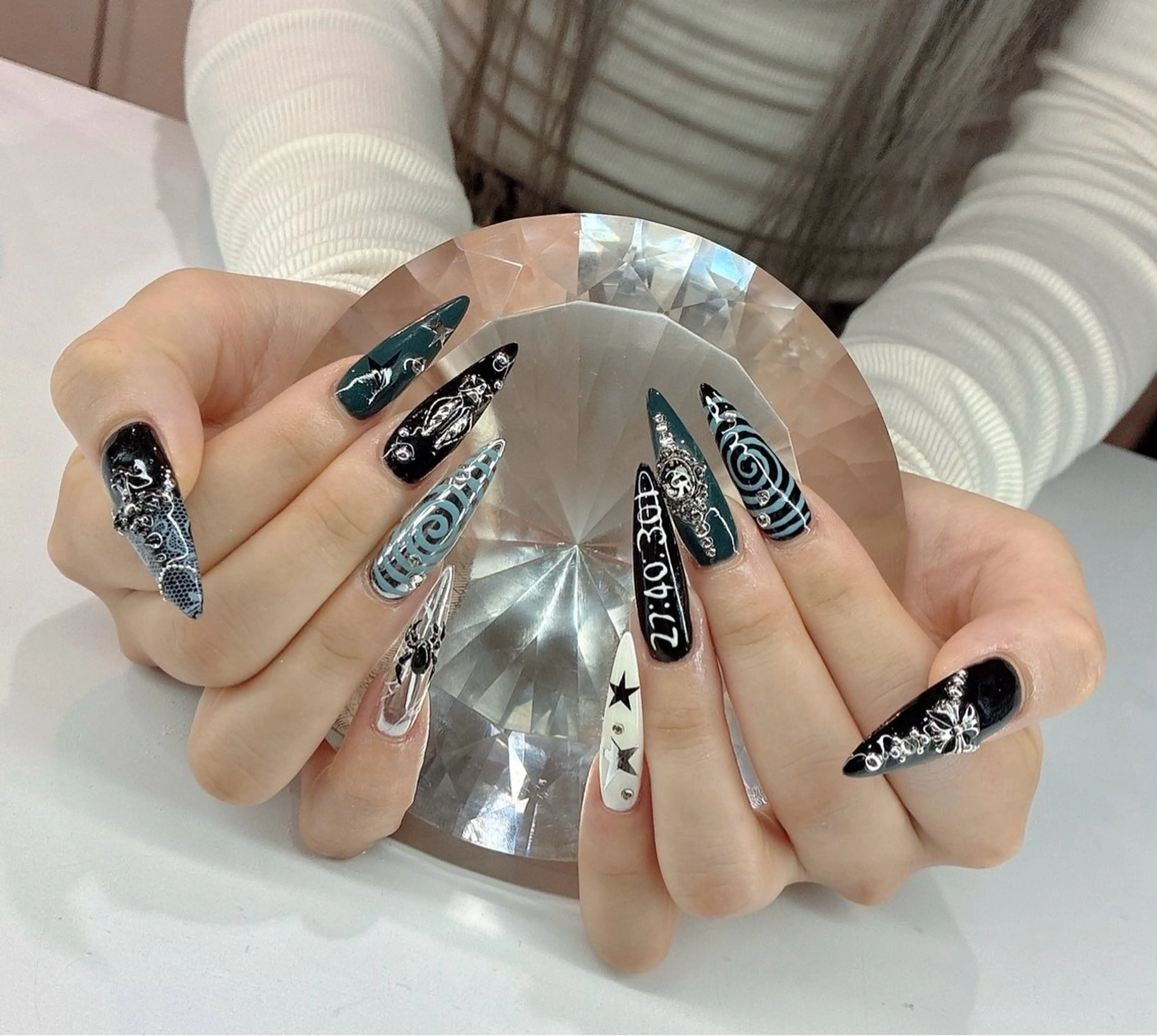ネイル ハンドネイル LoaChaton kaeのネイルデザイン