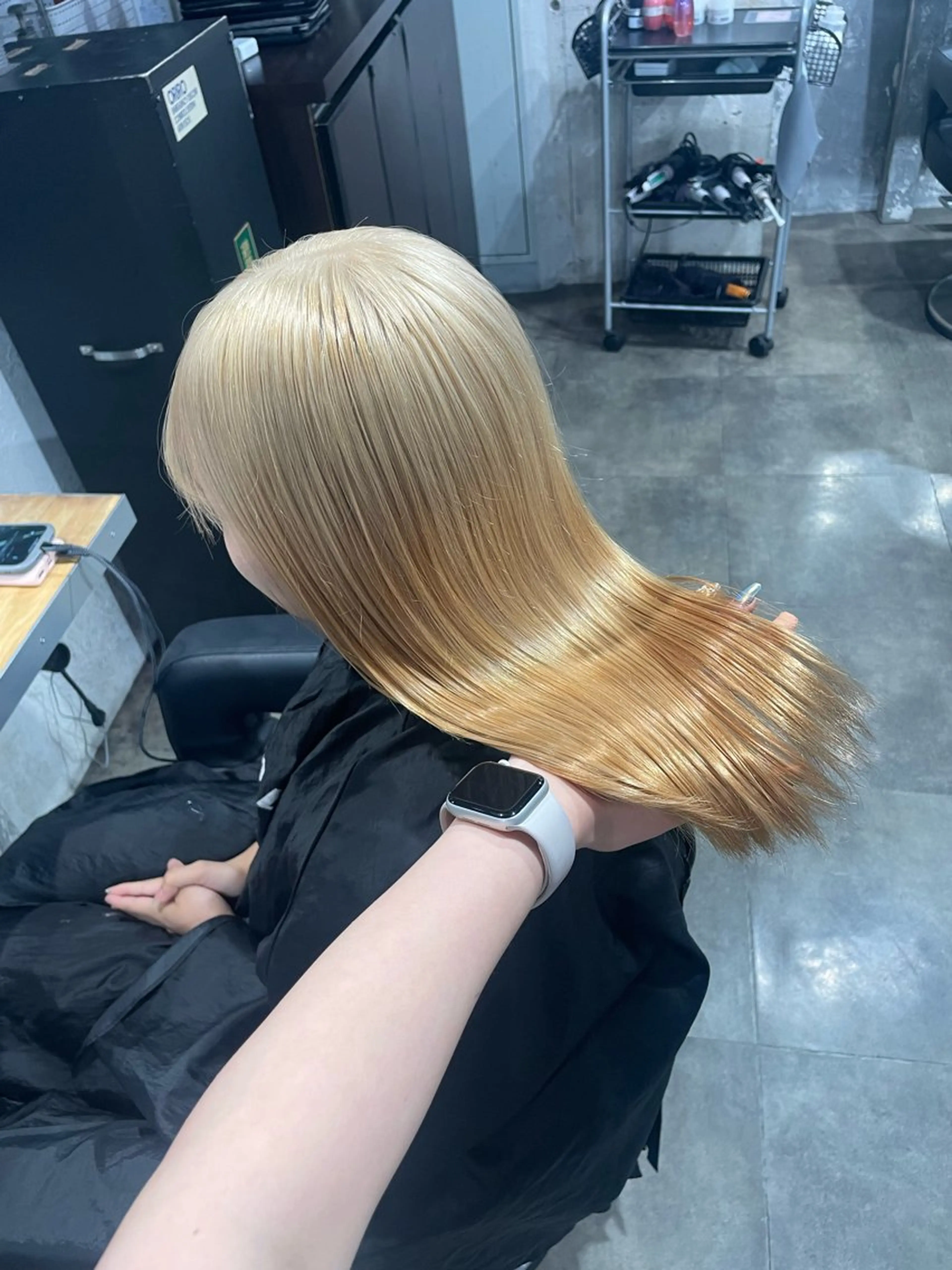 ミディアム カラー ヘアカラー ハイトーンブロンド 横浜💞ミオのヘアスタイル