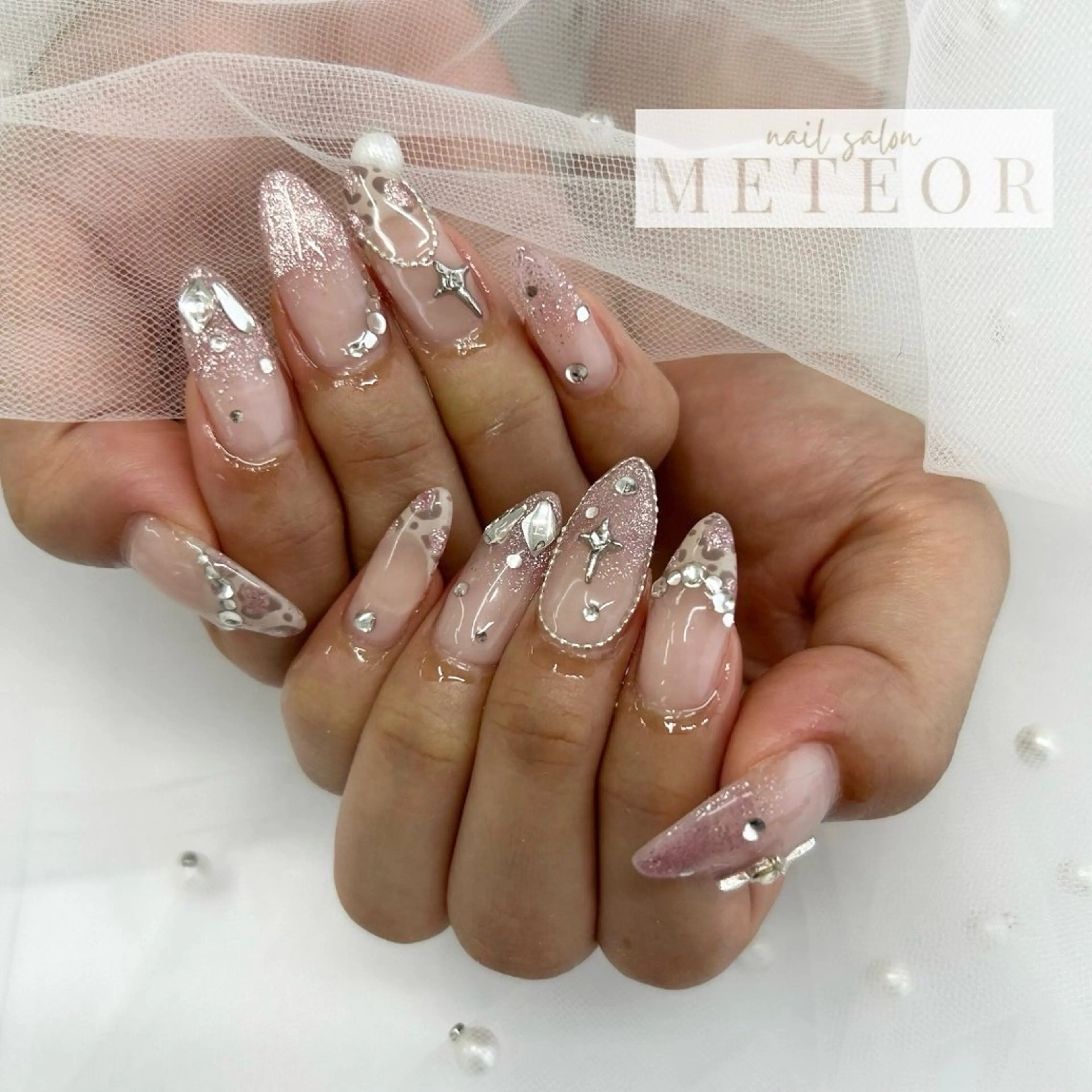 ネイル アニマル柄 グラデーション マグネットネイル ピンク ワンホンネイル ハンドネイル nailsalon meteor所属・meteor staffのその他イメージ