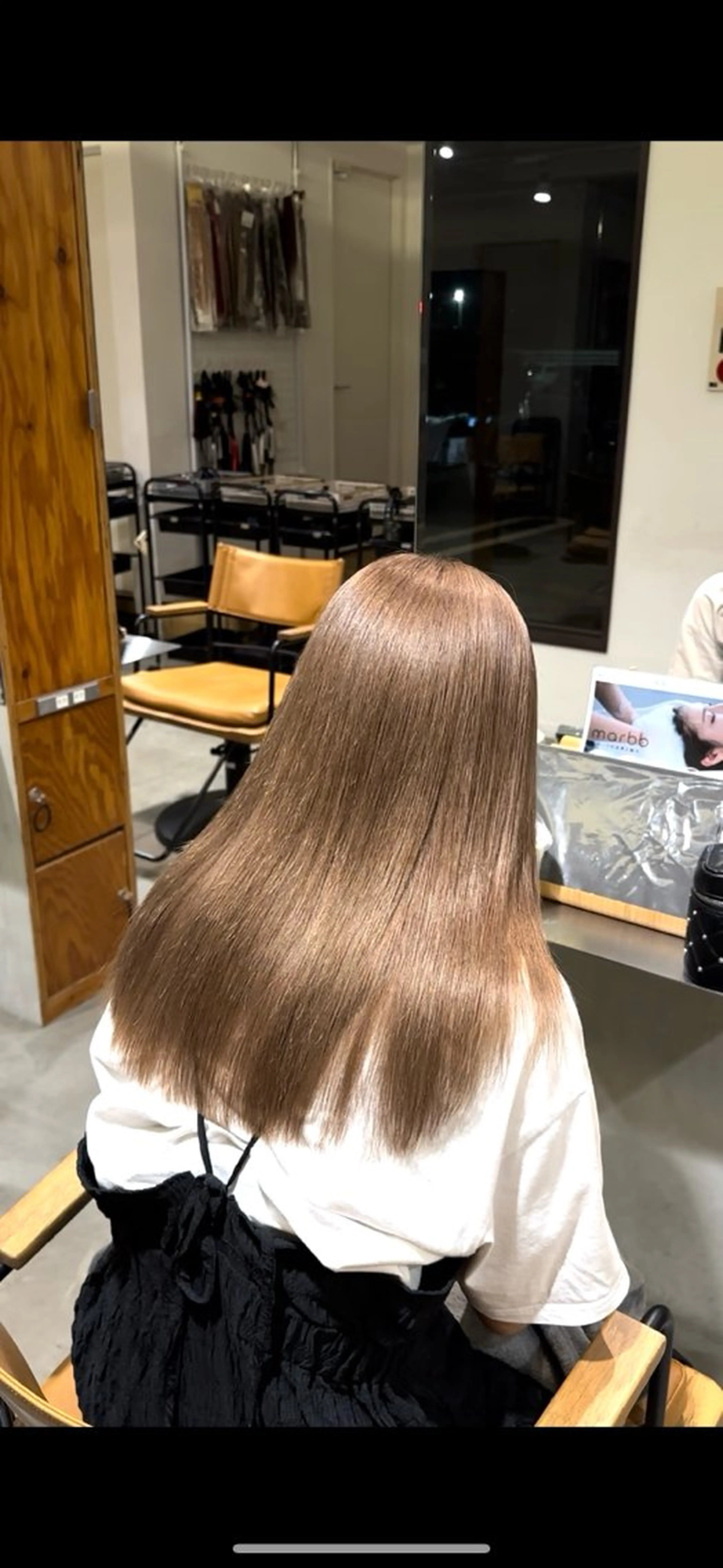 ロング カラー ベージュカラー ミルクティーベージュ 各務原/カラー/ブリ ーチお任せください!のヘアスタイル