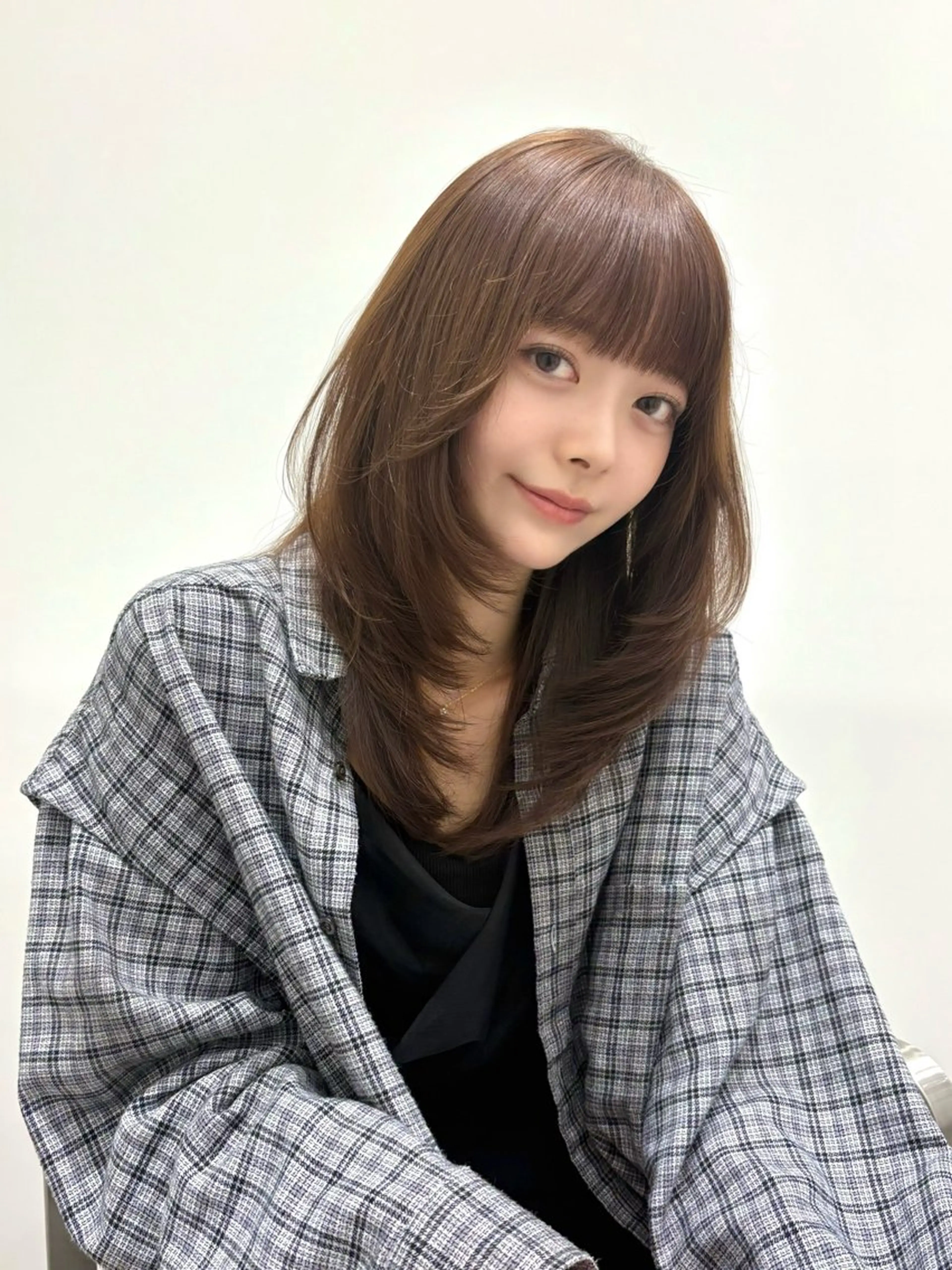 セミロング レイヤーカット 小顔カット カット ヘアカラー トリートメント PULSE yokohama所属・横浜駅/韓国レイヤー /髪質改善のヘアスタイル