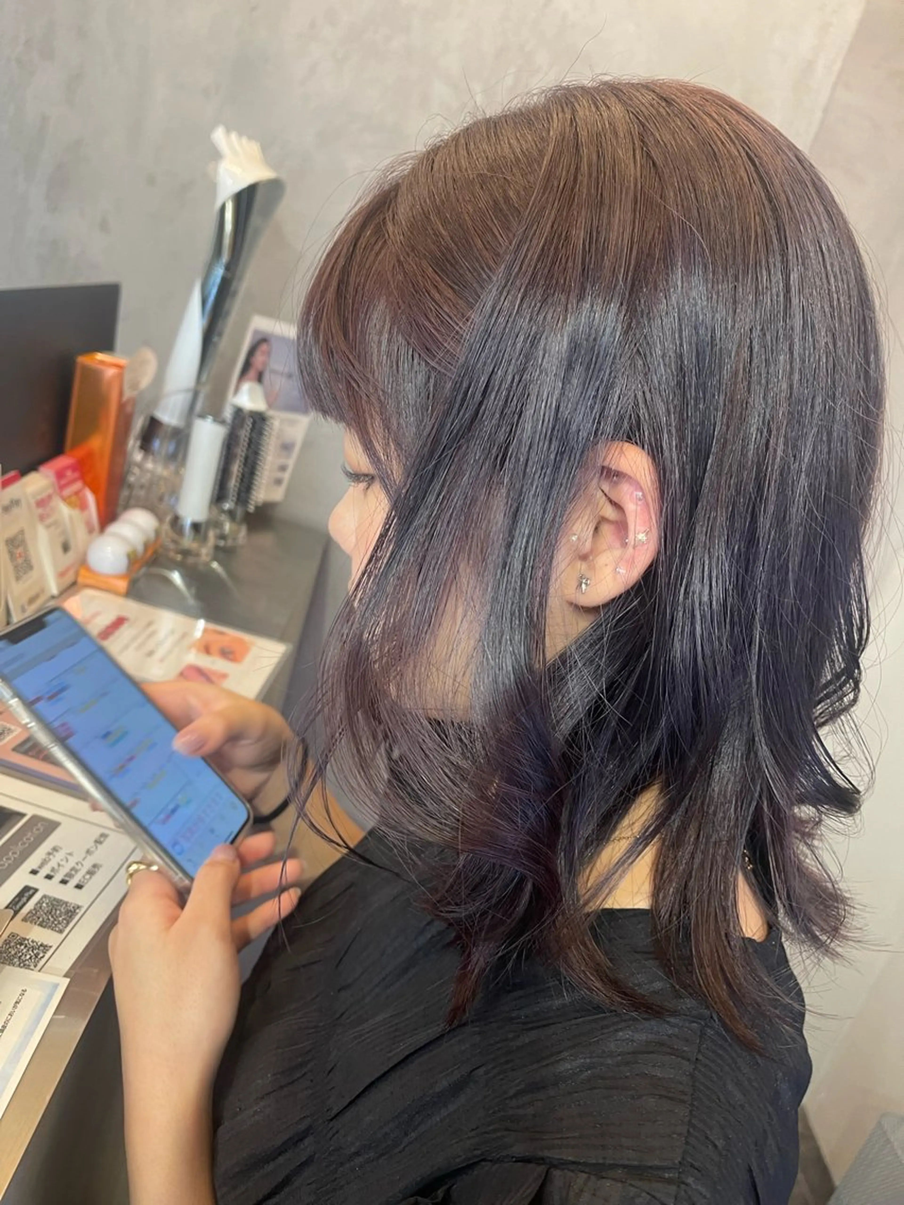 ミディアム カラー ラベンダーカラー ヘアカラー まつ毛パーマ🤎 透明感カラー🌿のヘアスタイル