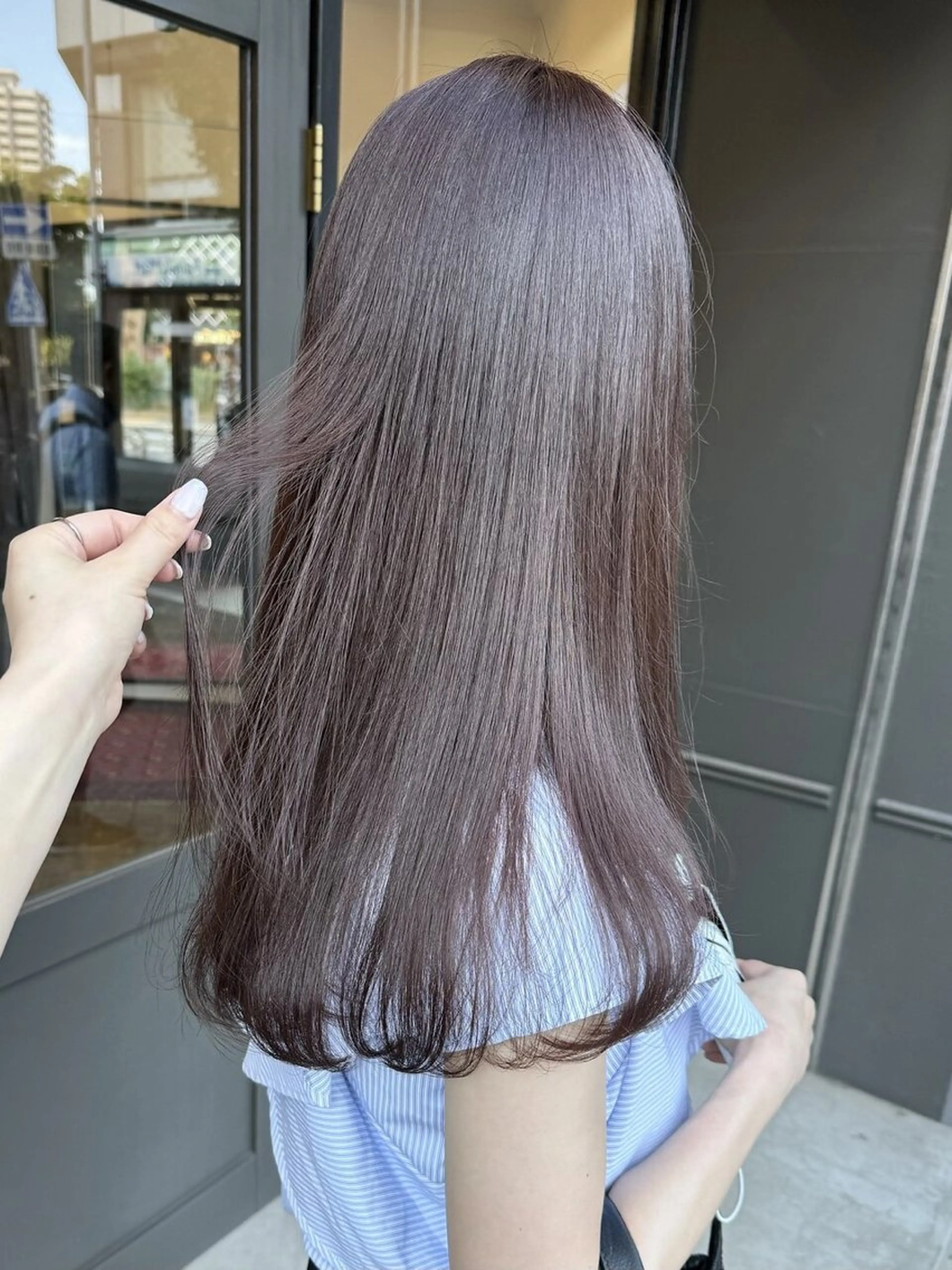 ロング カラー オオタ ユキのヘアスタイル