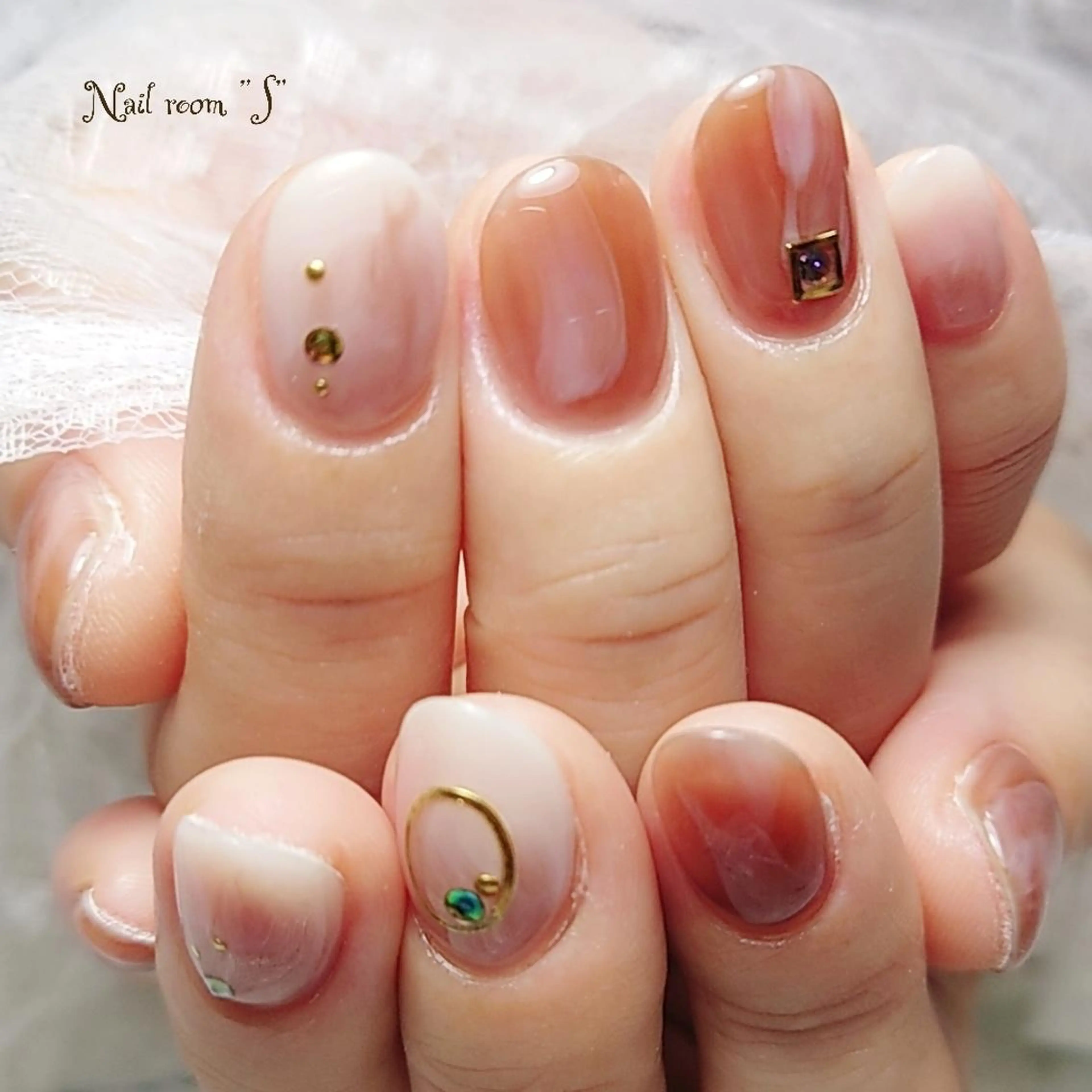 ネイル ブラウン ニュアンスネイル Nail room  "S"  SAKAIのネイルデザイン