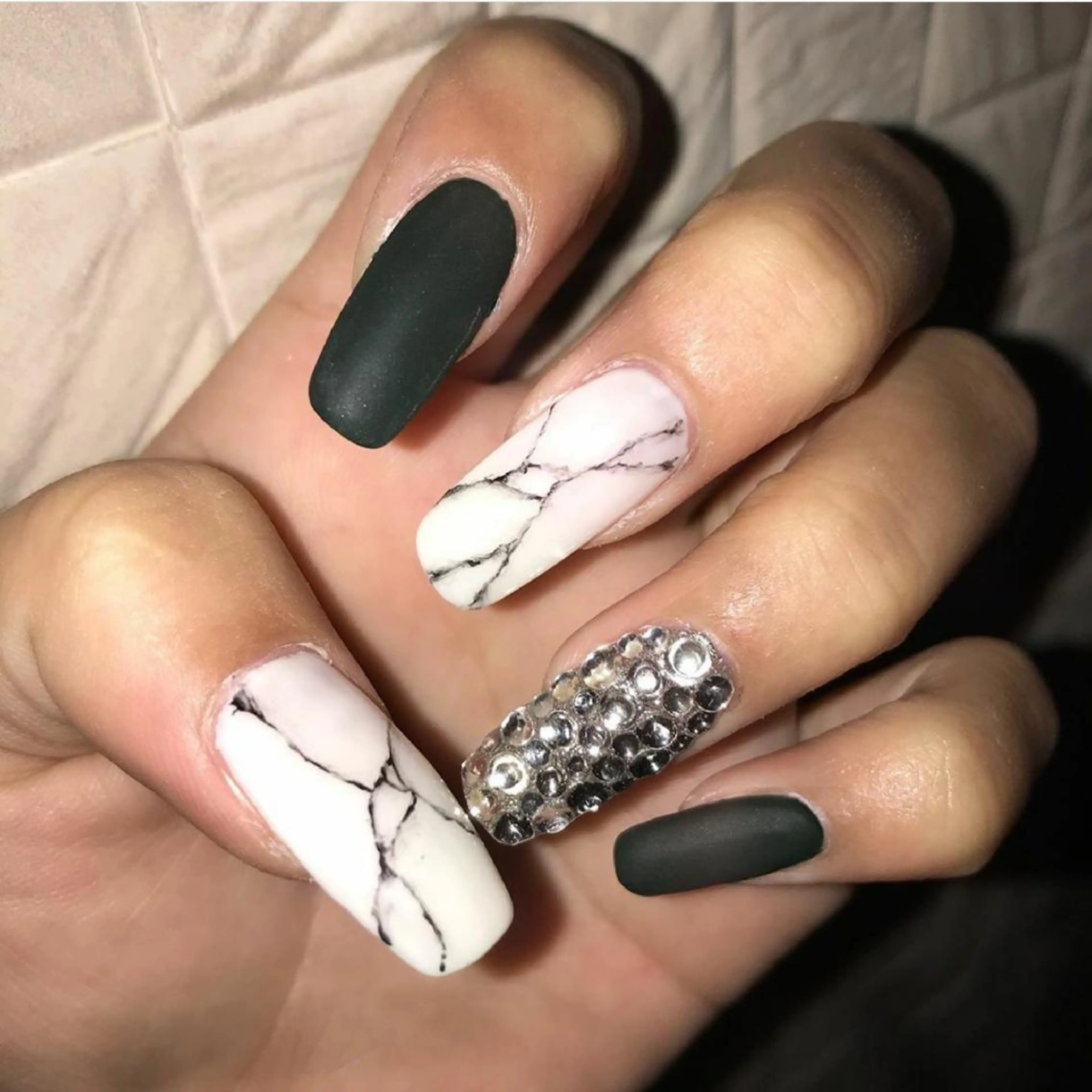 ネイル 稲垣 江梨花のネイルデザイン