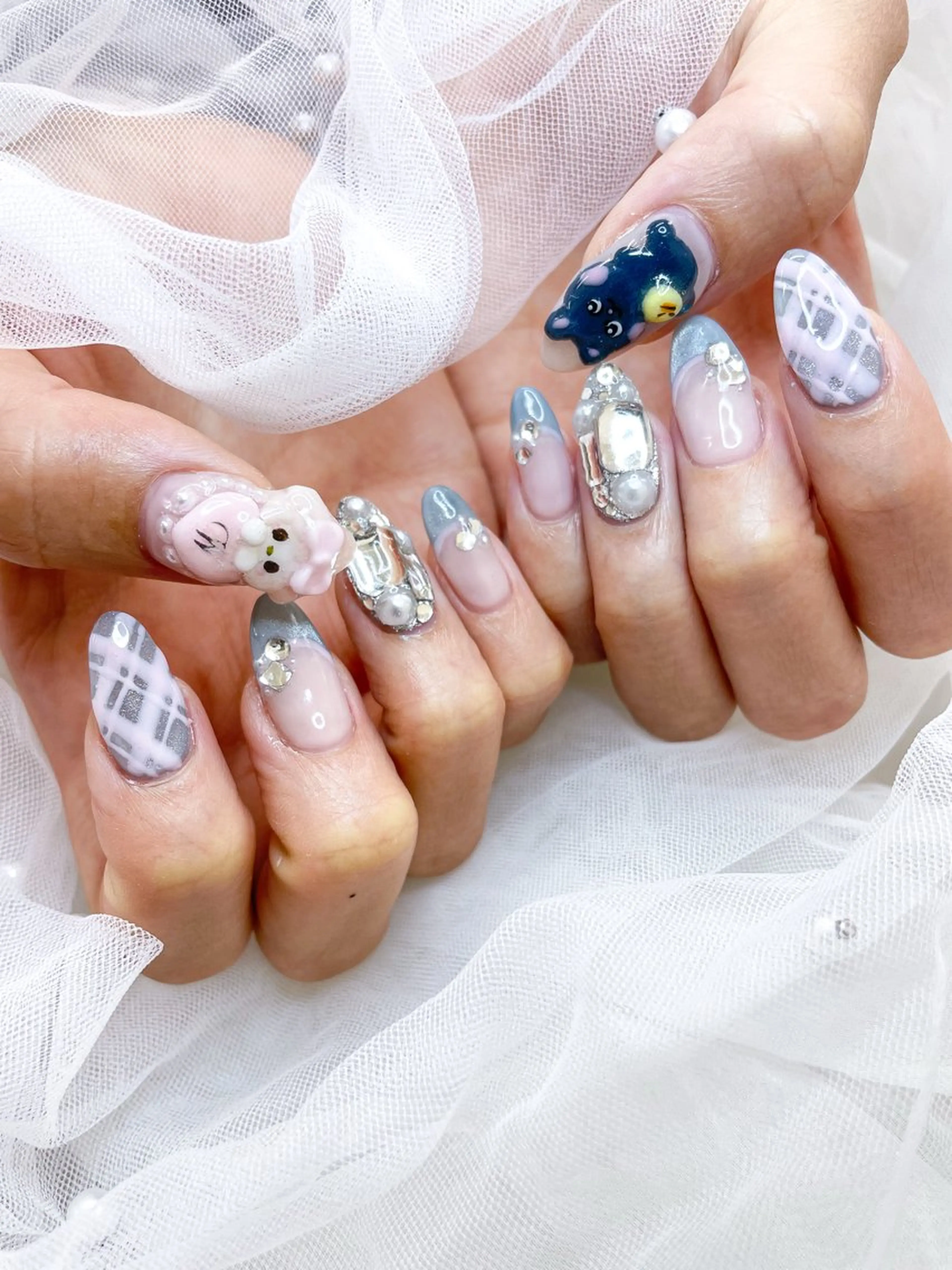 ネイル ハンドネイル MiMi NAIL TOKYO所属・五十嵐 美智のネイルデザイン