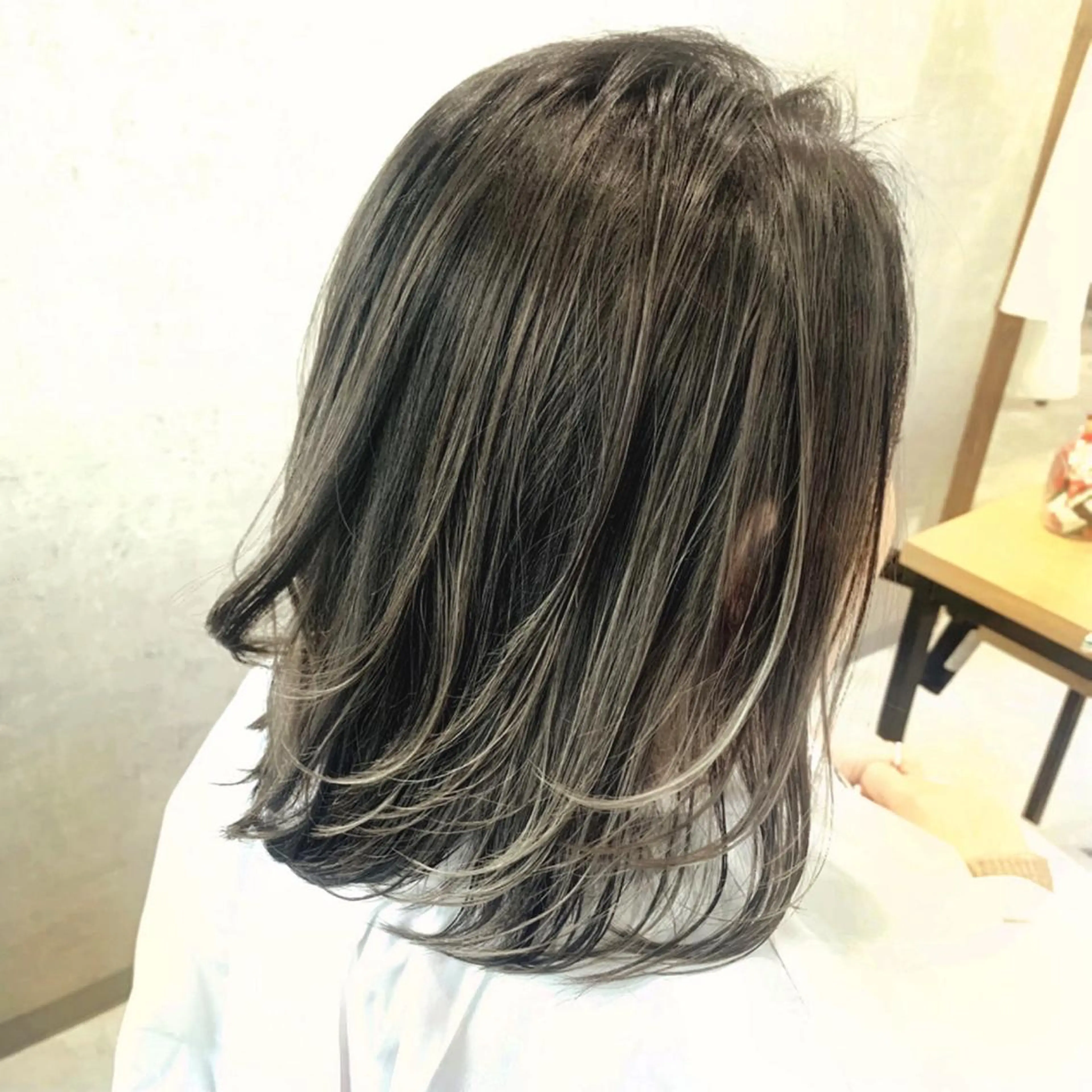 ショート ハイライト ヘアカラー 松井那津子 /ハイライトブリーチのヘアスタイル