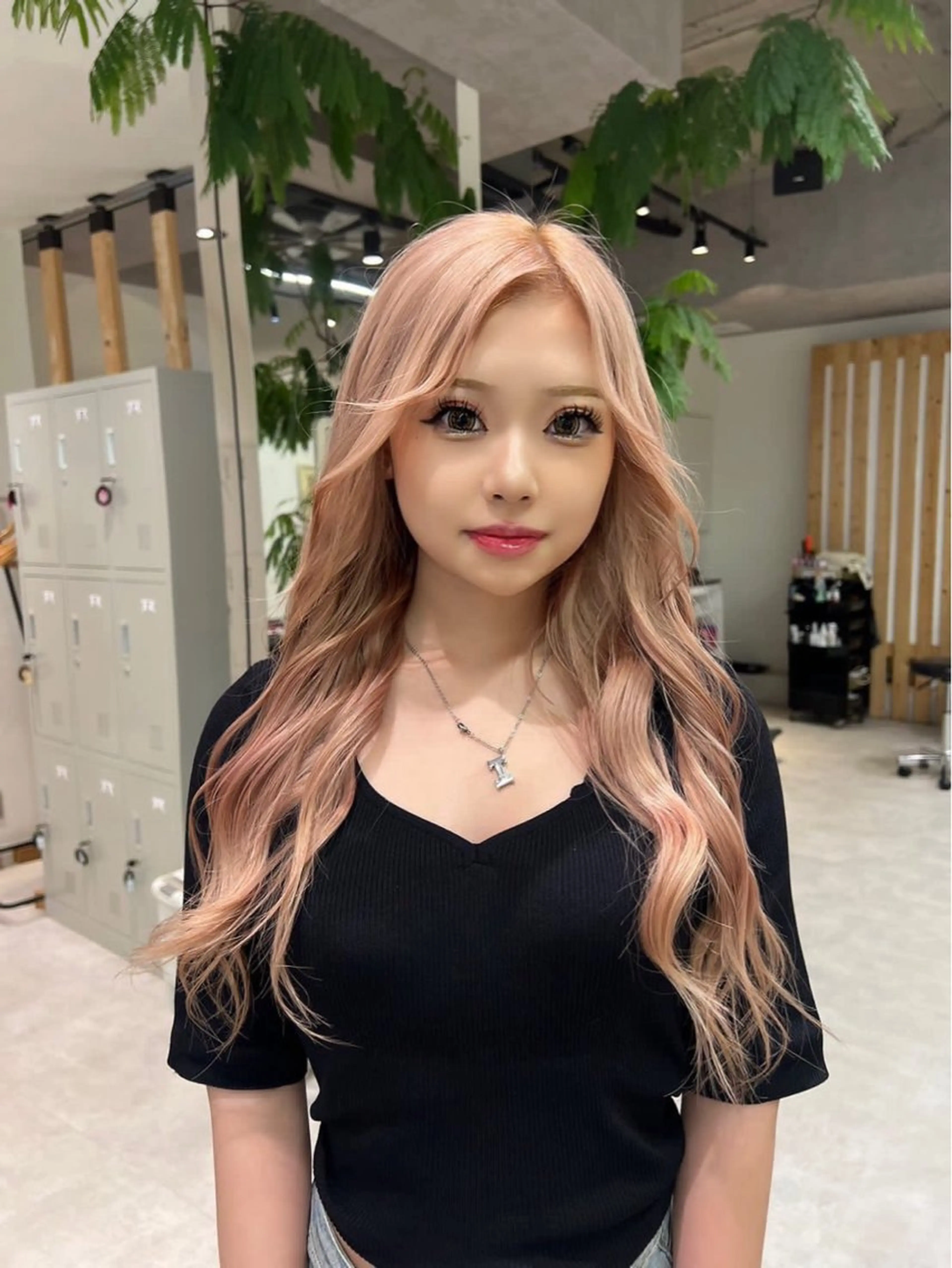 ロング カラー ダブルカラーブリーチ 髪質改善　縮毛矯正のヘアスタイル