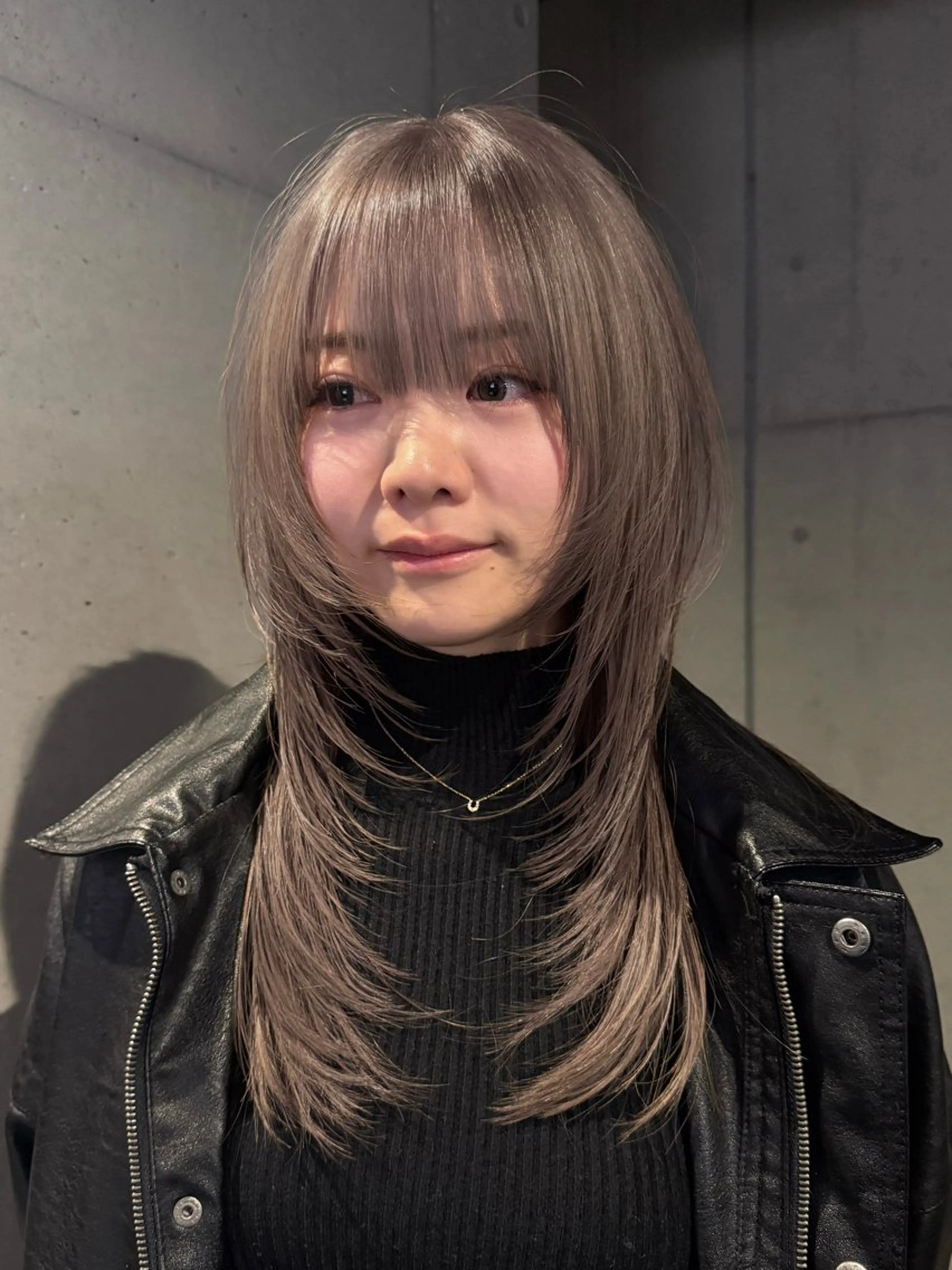ロング カラー カット ヘアカラー トリートメント ハイトーン/レイヤー だいちのヘアスタイル