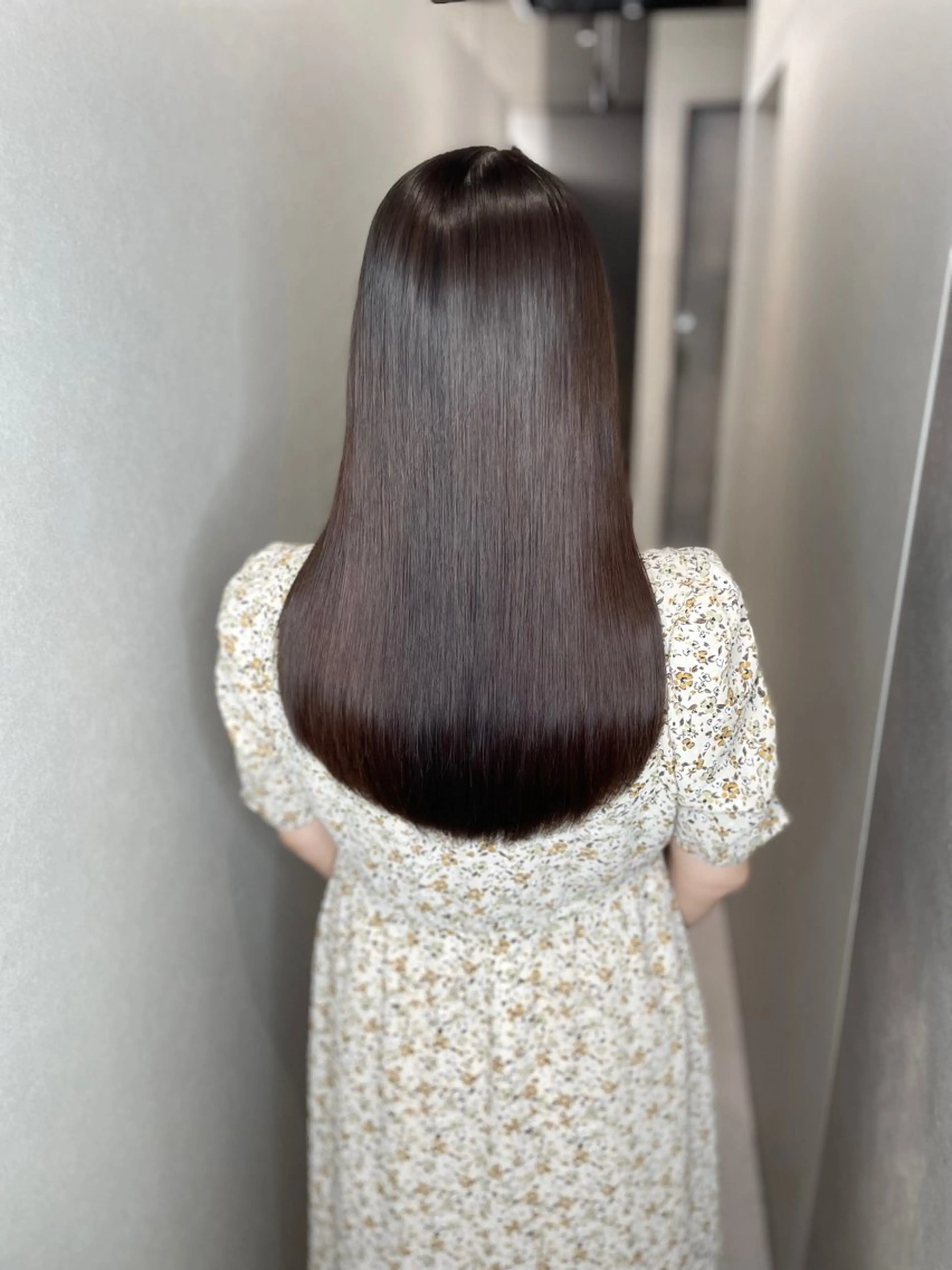 セミロング カラー 透明感カラー 髪質改善 ヘアカラー トリートメント BOOTH share saron所属・今井 勝也のヘアスタイル