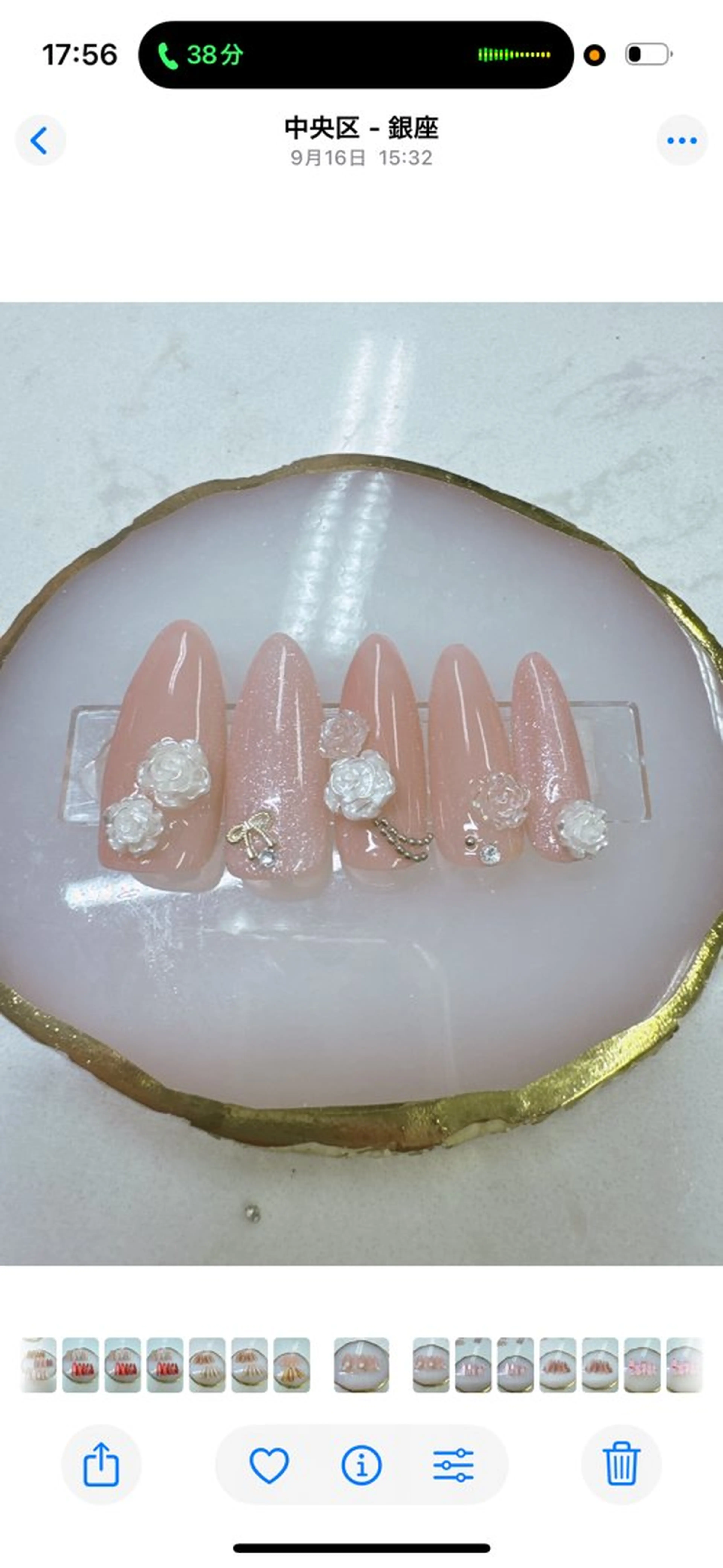 ネイル ボルドー チークネイル ドット 長さ出し ジェルネイル ハンドネイル クイーンズネイル銀座所属・Queeens nailのネイルデザイン