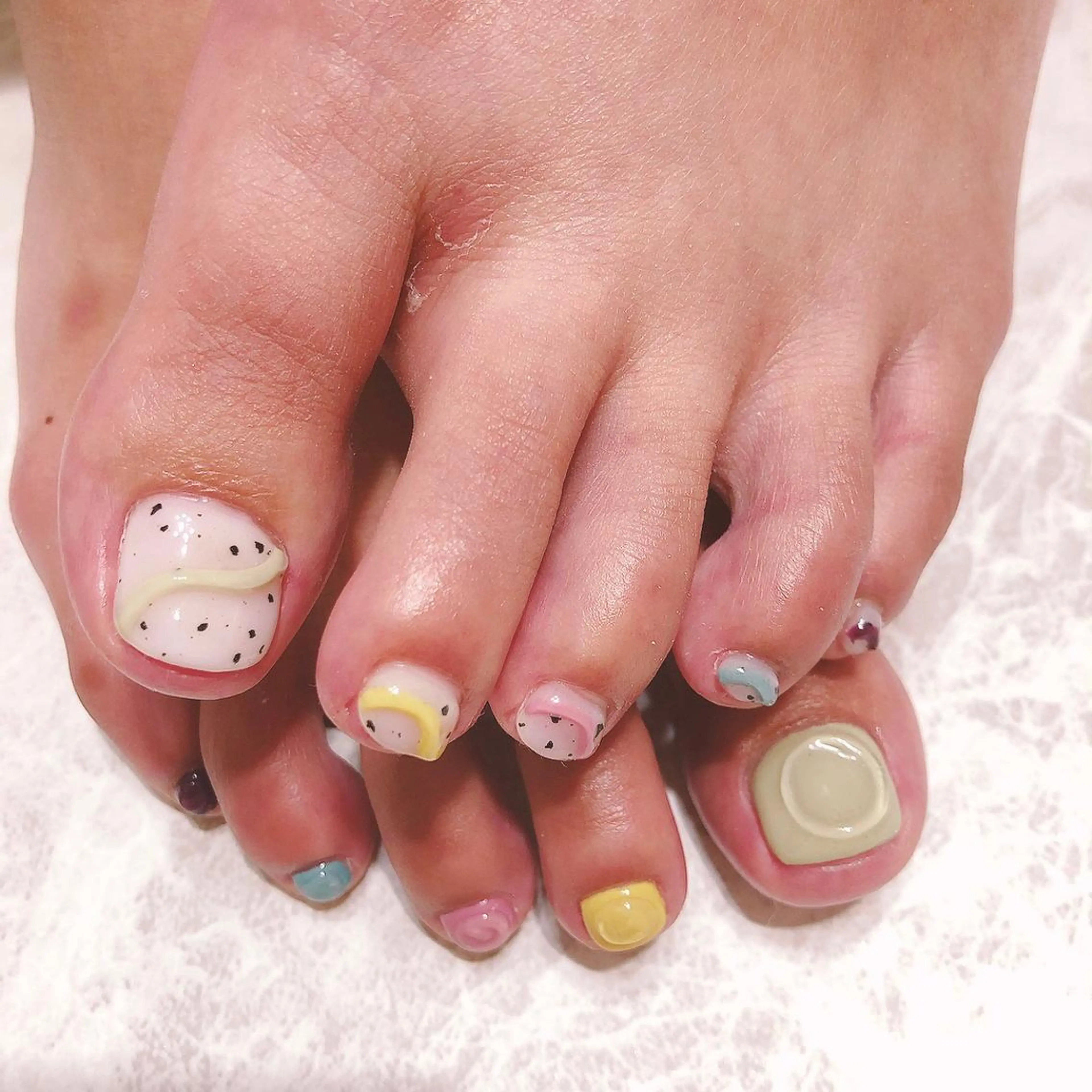 ネイル ハンドネイル フットネイル VIOLUS所属・VIOLUS 関目のネイルデザイン