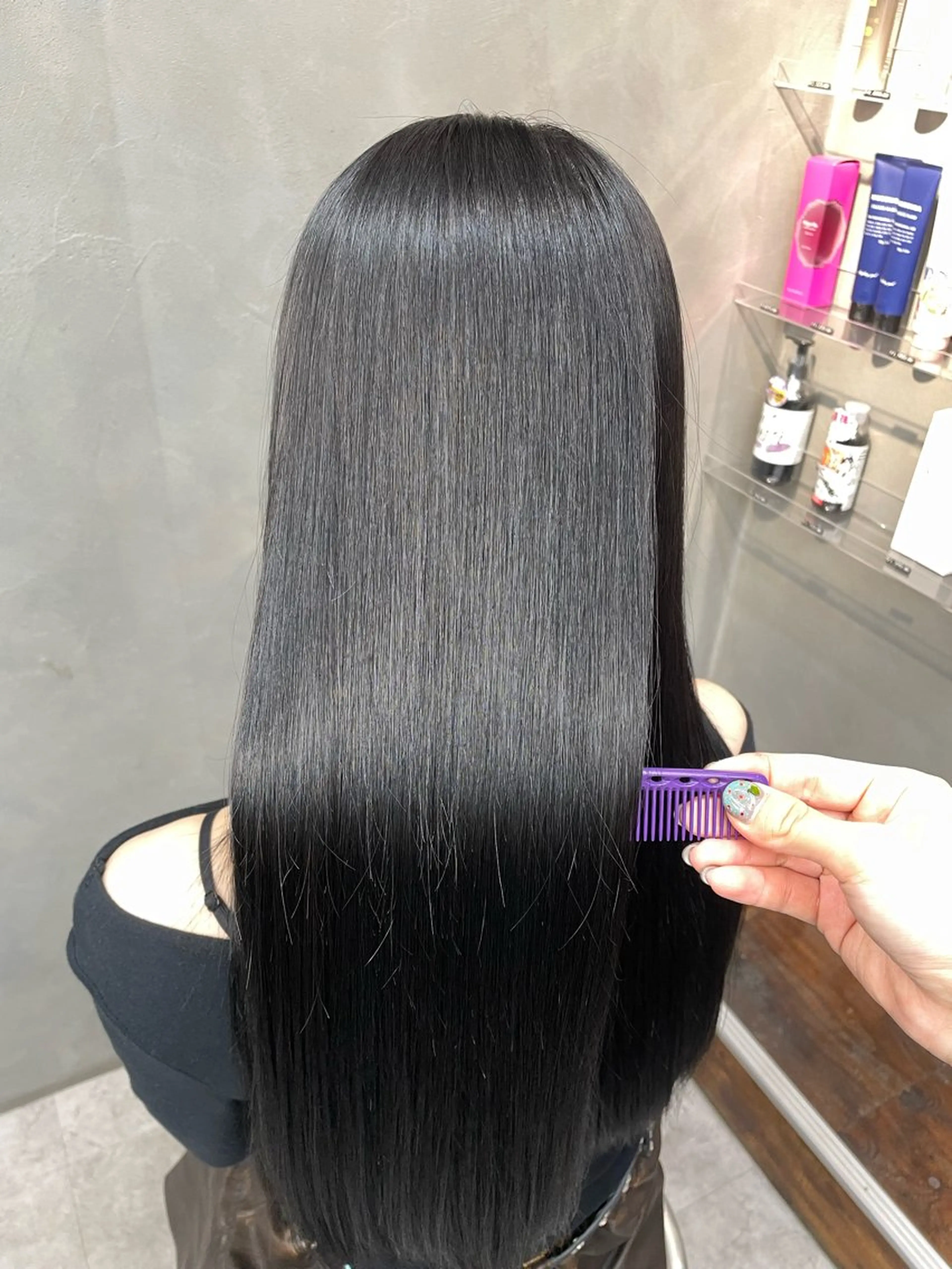 ロング カラー 黒髪 ブルーカラー ブルーブラック ヘアカラー TNB TOKYO所属・Insta 指名 No.1KURUMIのヘアスタイル
