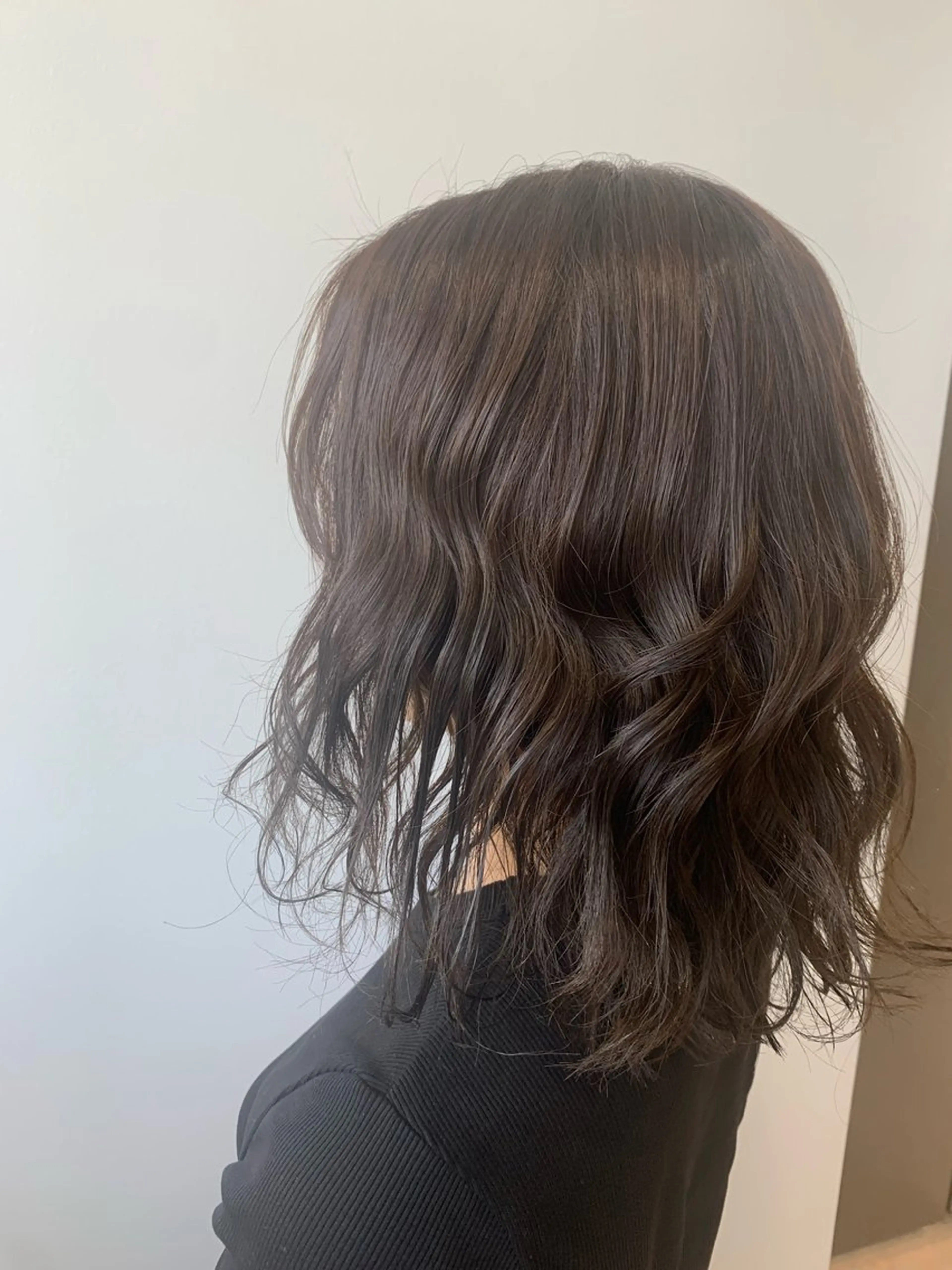 カラー アッシュ ミント カット ヘアカラー トリートメント YOMU SUZUのヘアスタイル