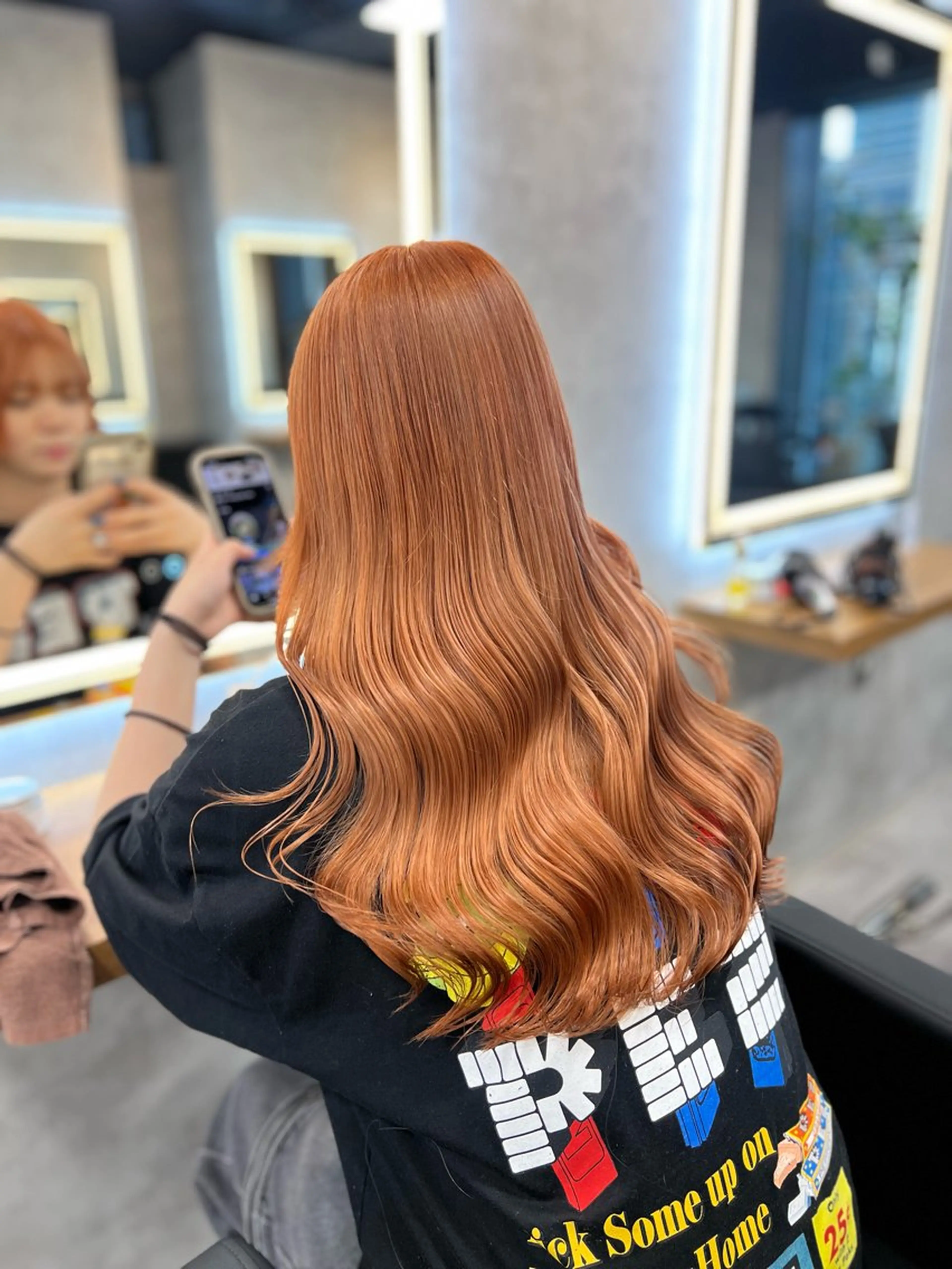 ロング カラー ダブルカラー ハイトーンカラー オレンジ ヘアカラー トリートメント ヘアセット お客様満足No.1 🌈Neneのヘアスタイル