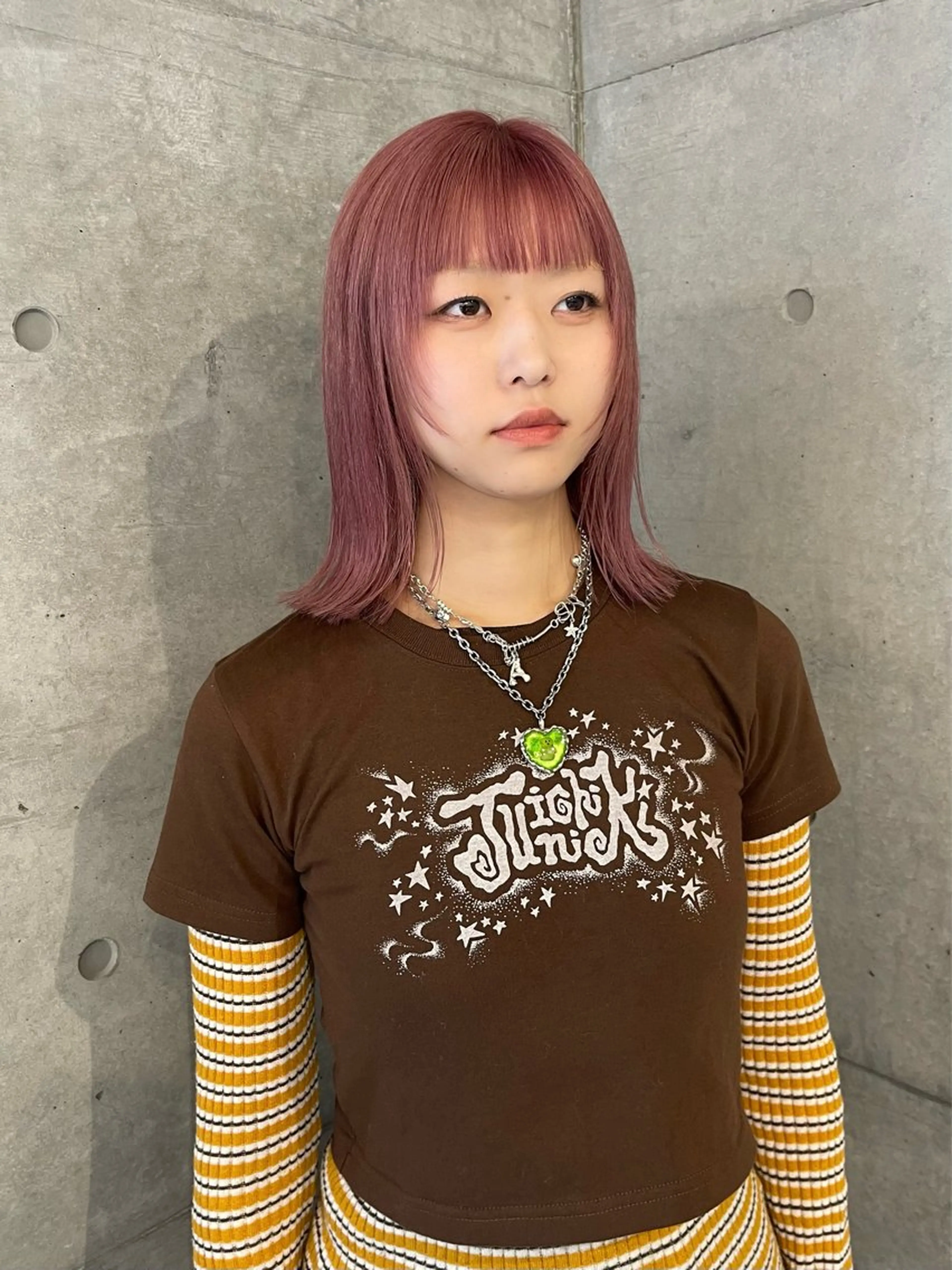 ミディアム カラー ベージュカラー ブリーチ ケアブリーチ ピンクカラー ピンクベージュ カット ヘアカラー トリートメント ハイトーン/モード なヘア/HIROKIのヘアスタイル