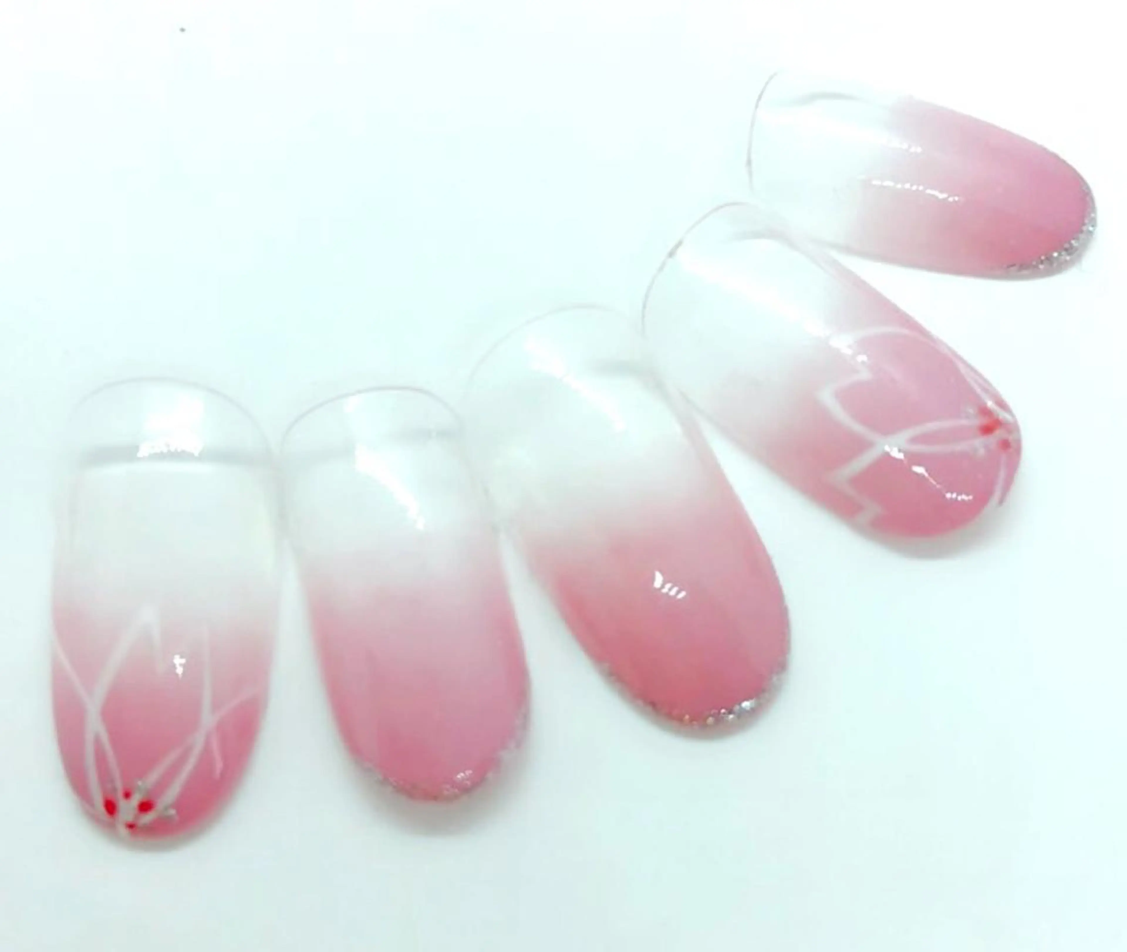 ネイル 桜ネイル グラデーション ピンク イワサキ  のネイルデザイン