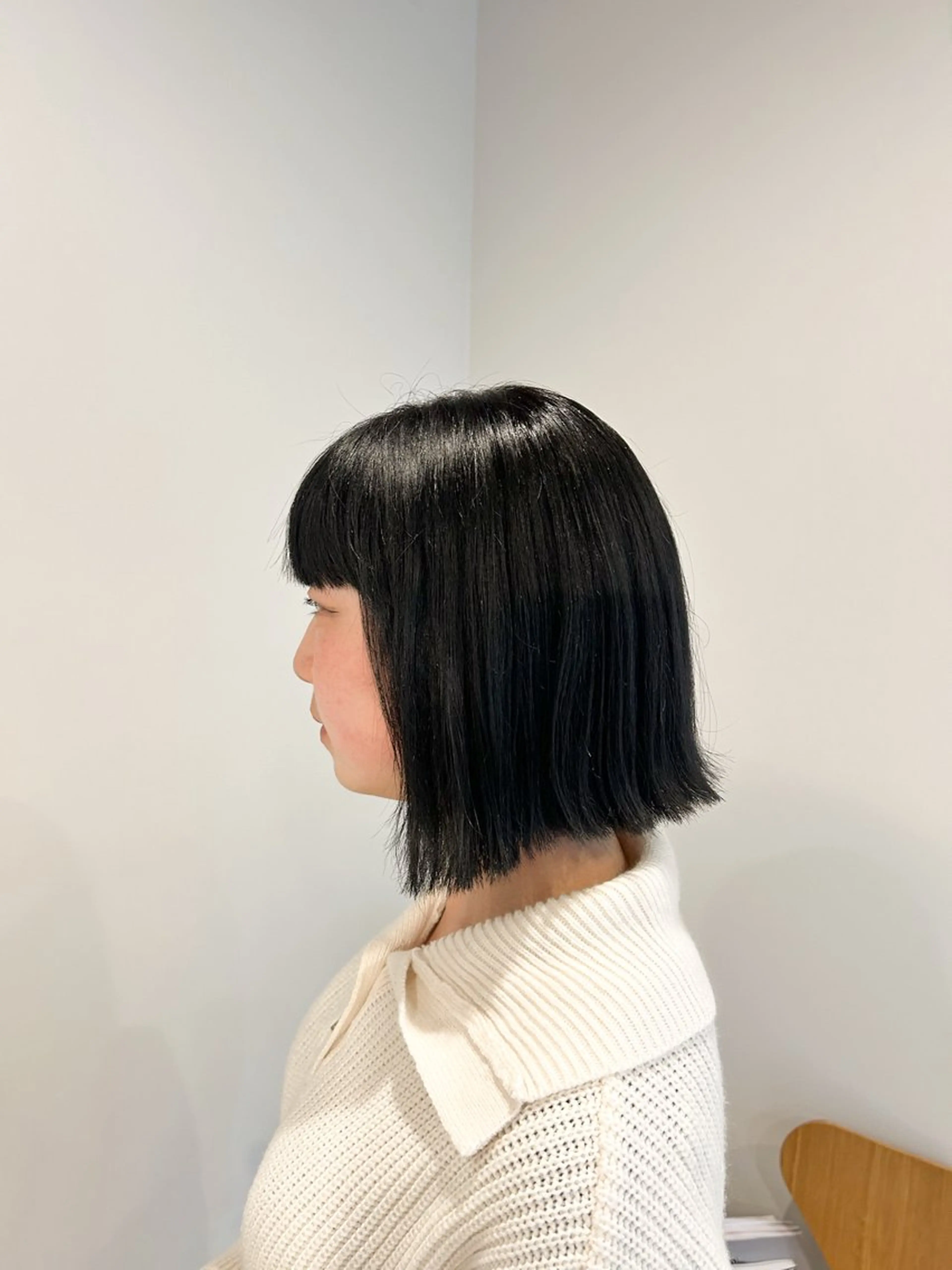ミディアム カット 川端 明莉のヘアスタイル