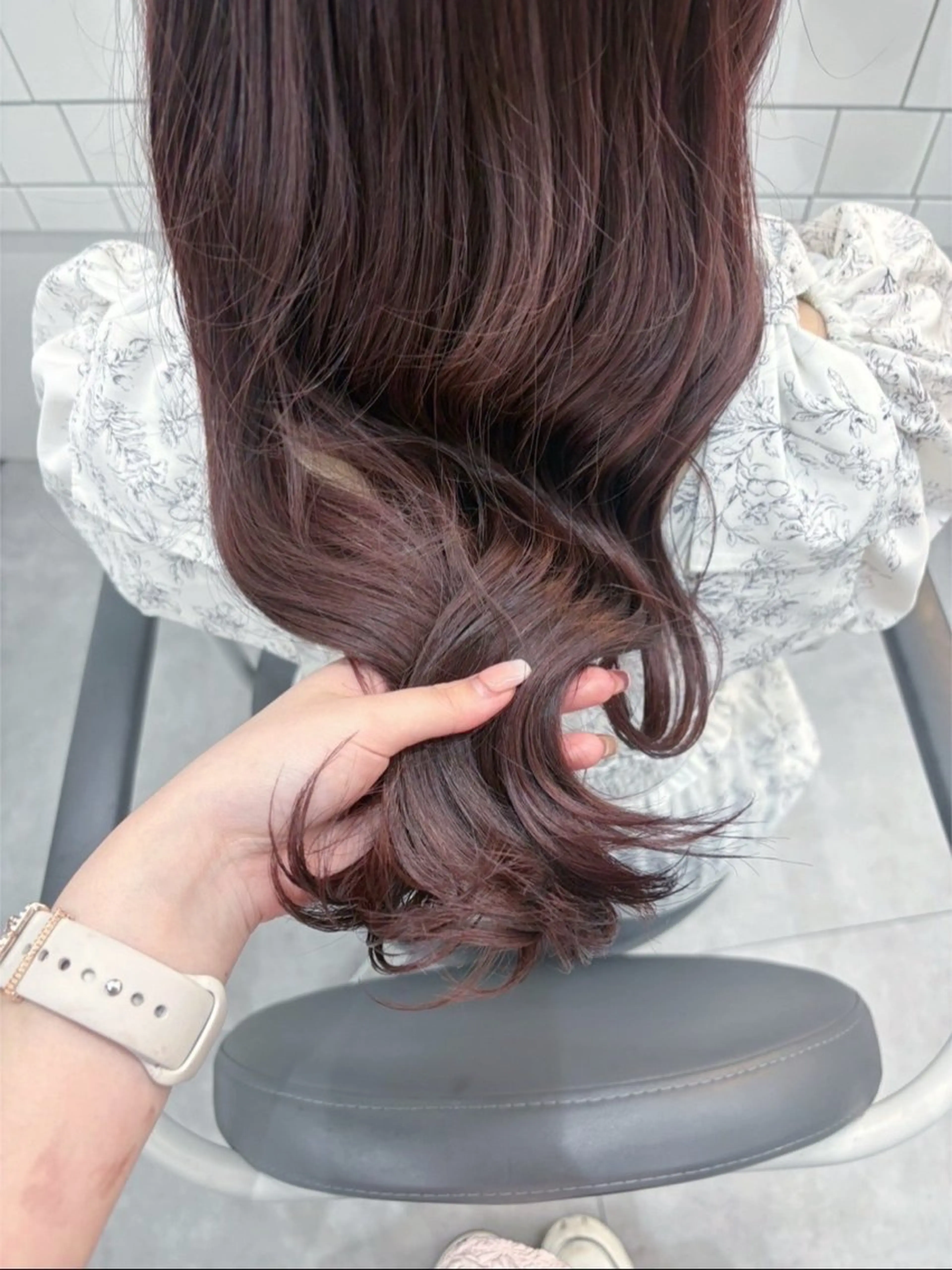 ロング イチセ ユキのヘアスタイル