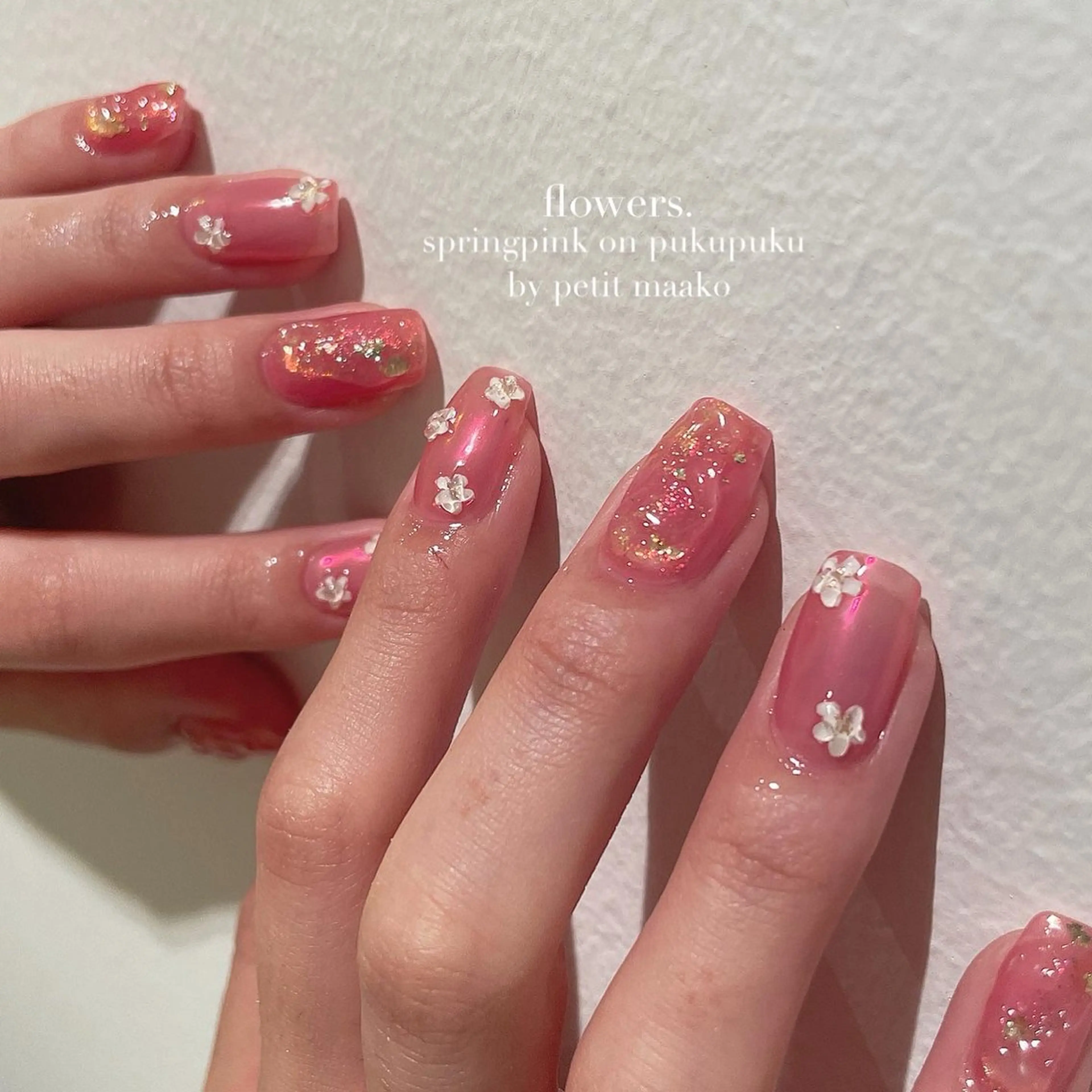 ネイル essence所属・pétit maakoのネイルデザイン