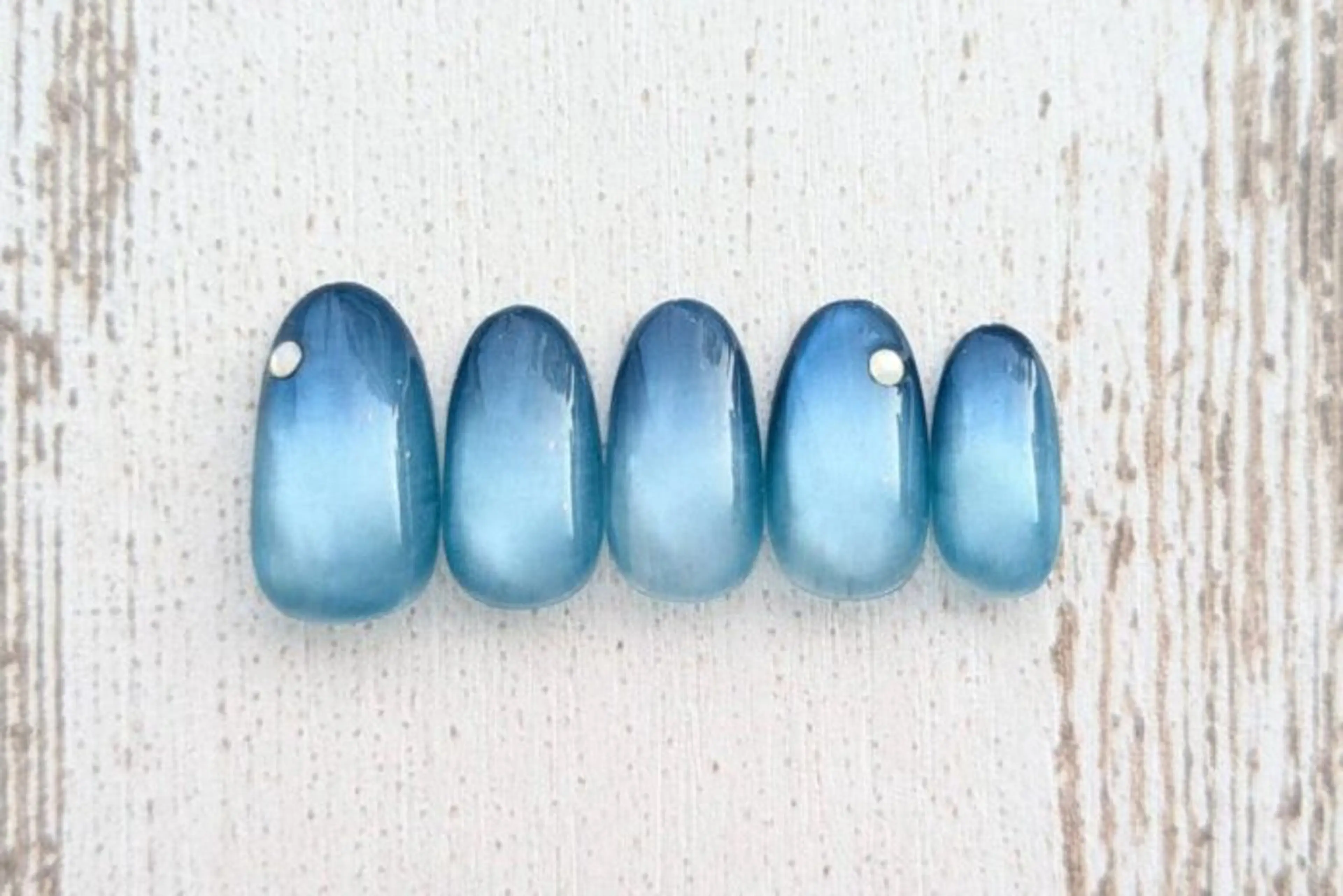 ネイル nail salon shiki 平塚店所属・🌈 shihoのネイルデザイン