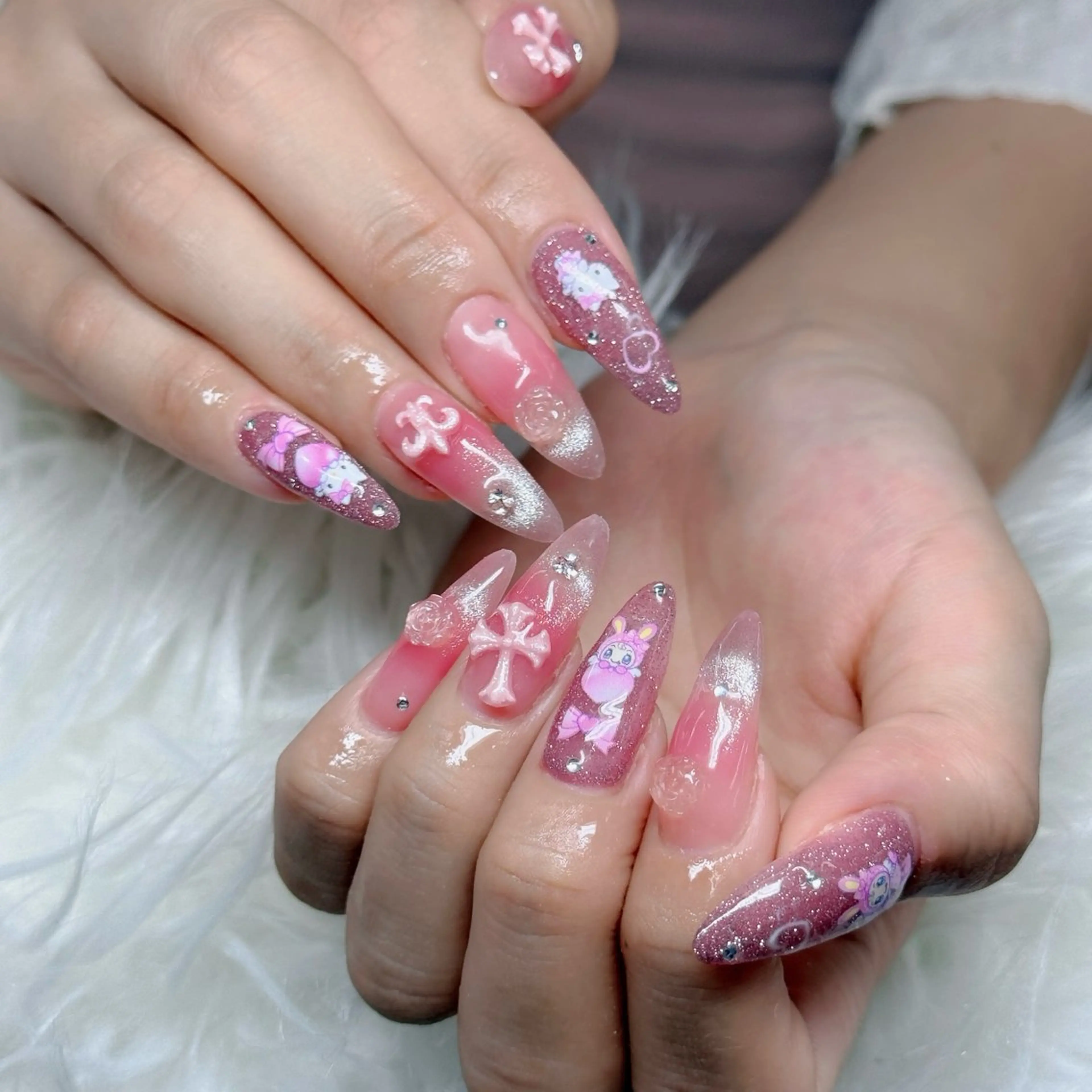 ネイル ロングネイル マグネットネイル リボン 夏ネイル スーパーロングネイル ハンドネイル Hani Nail Salonのネイルデザイン