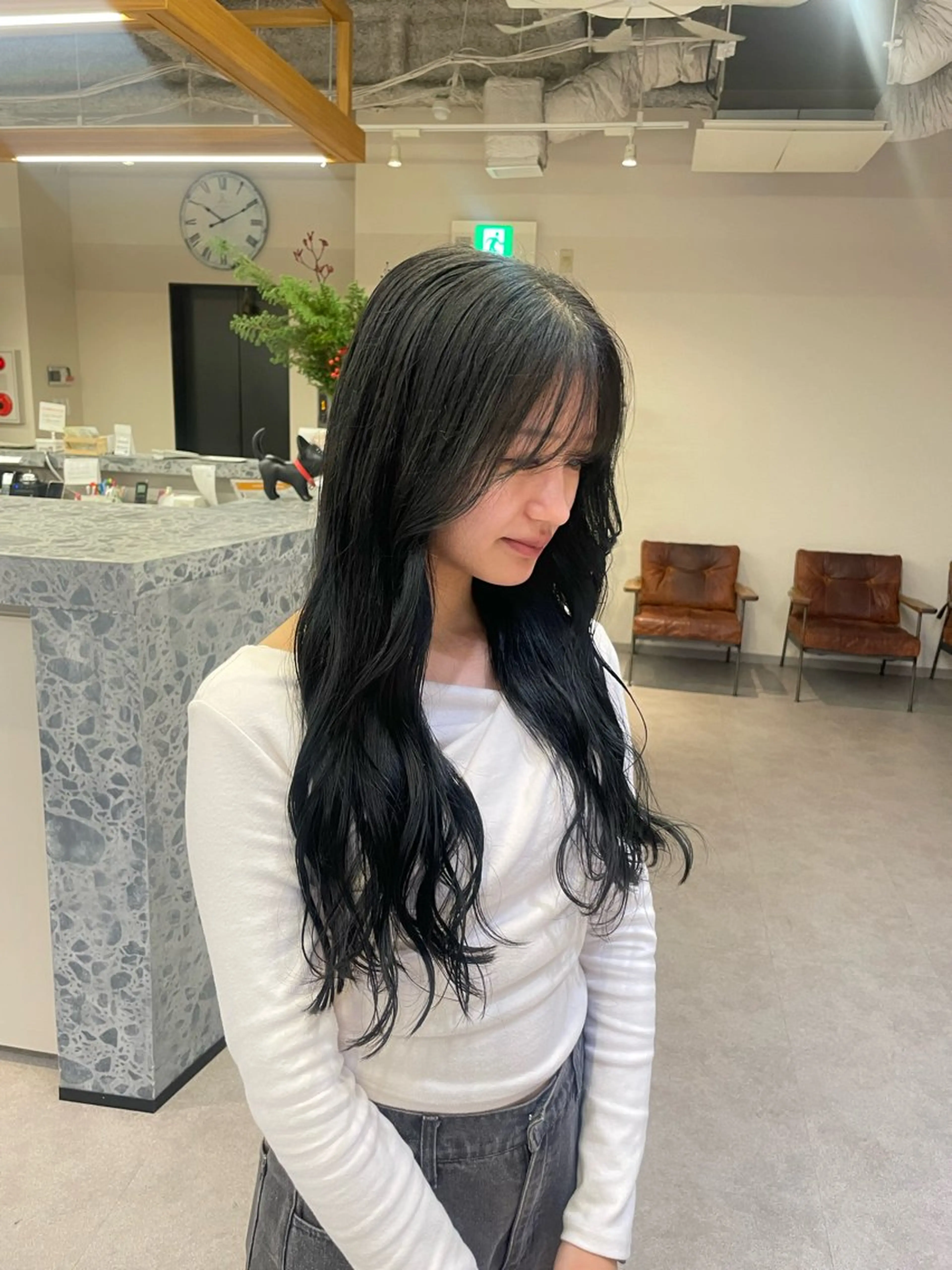 ロング SARA 【大阪梅田】のヘアスタイル