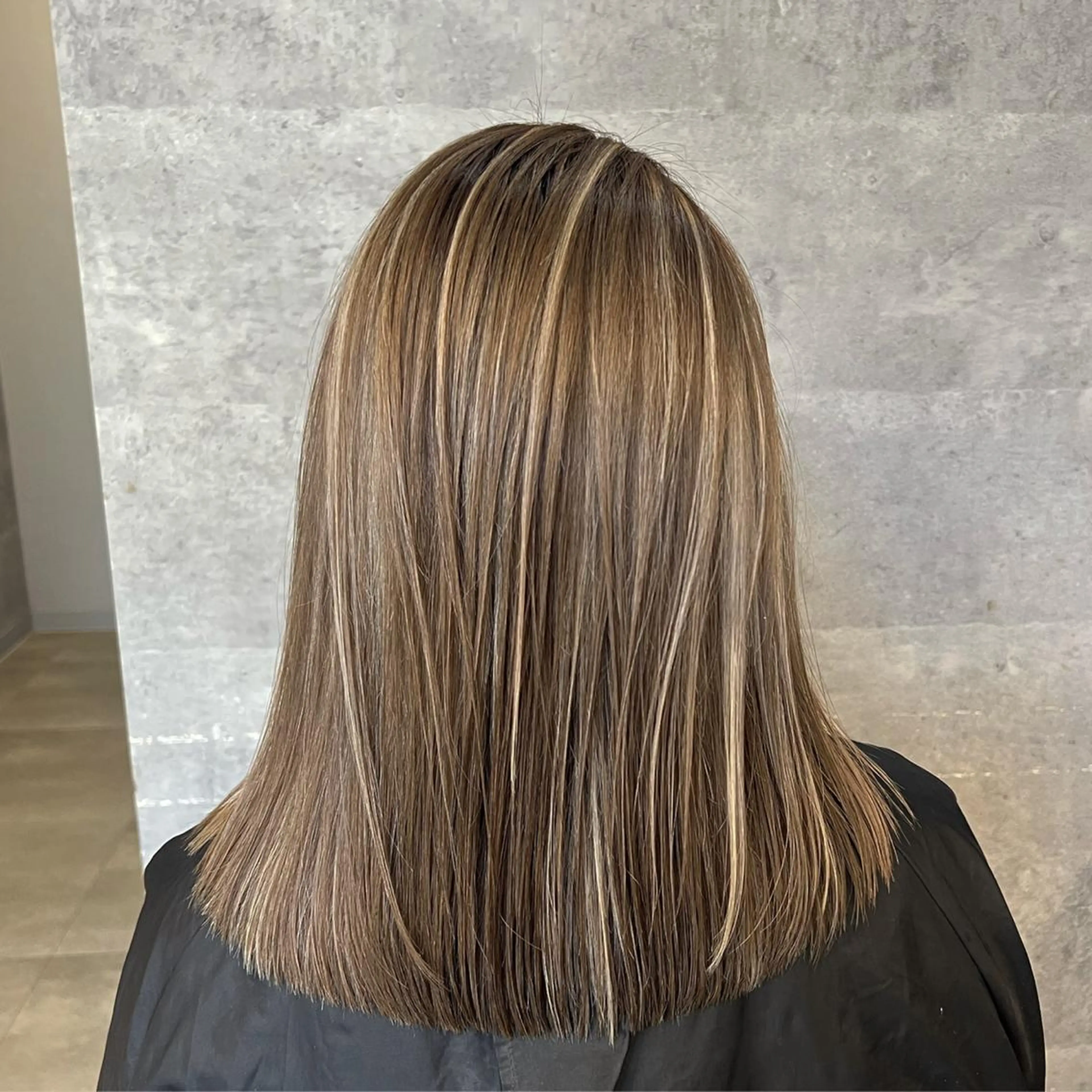 ショート ハイライト 'oli所属・難波'oli【オリ】 美容室のヘアスタイル