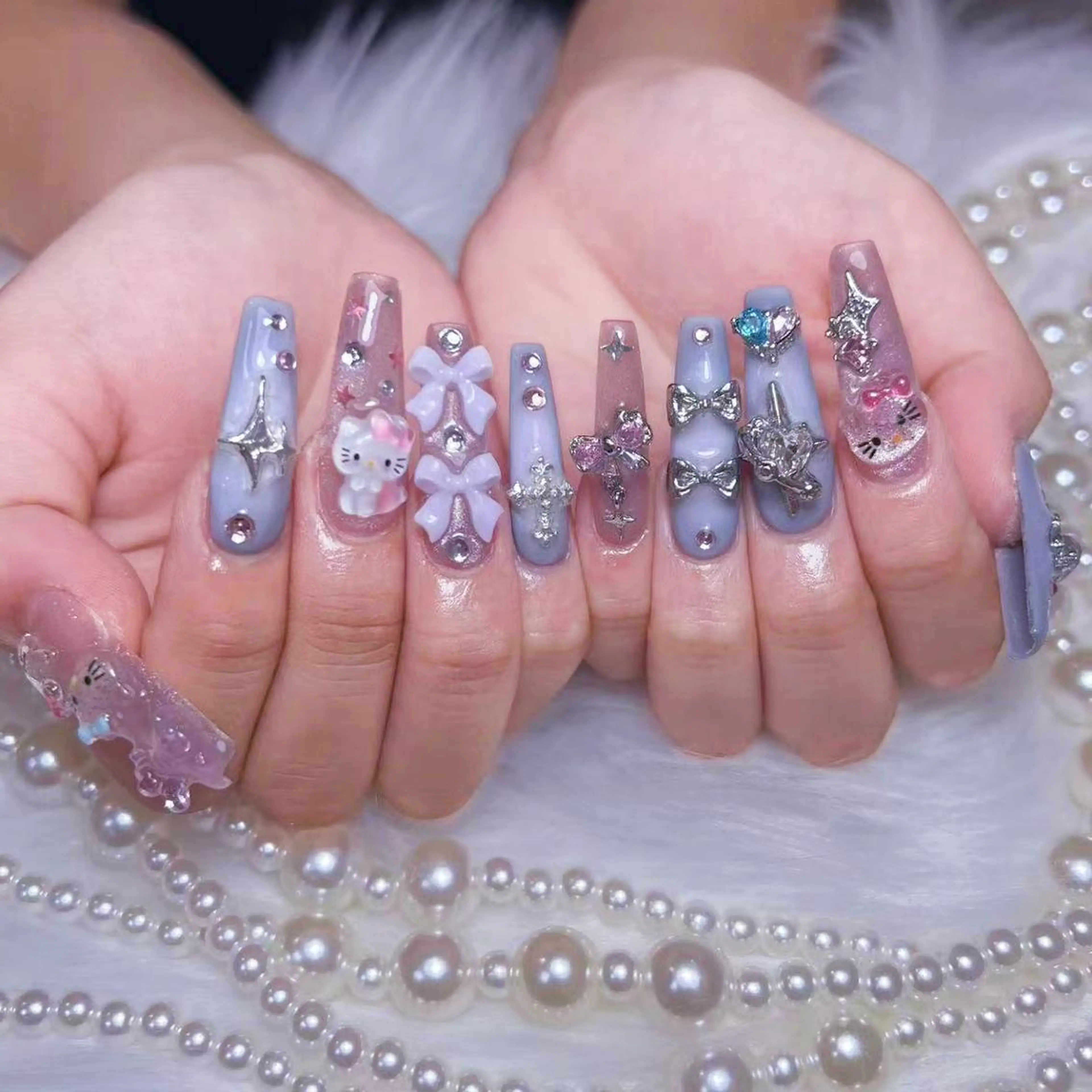 ネイル アートネイル オーロラネイル ガーリー キラキラネイル 韓国ネイル Nail Monsterのネイルデザイン