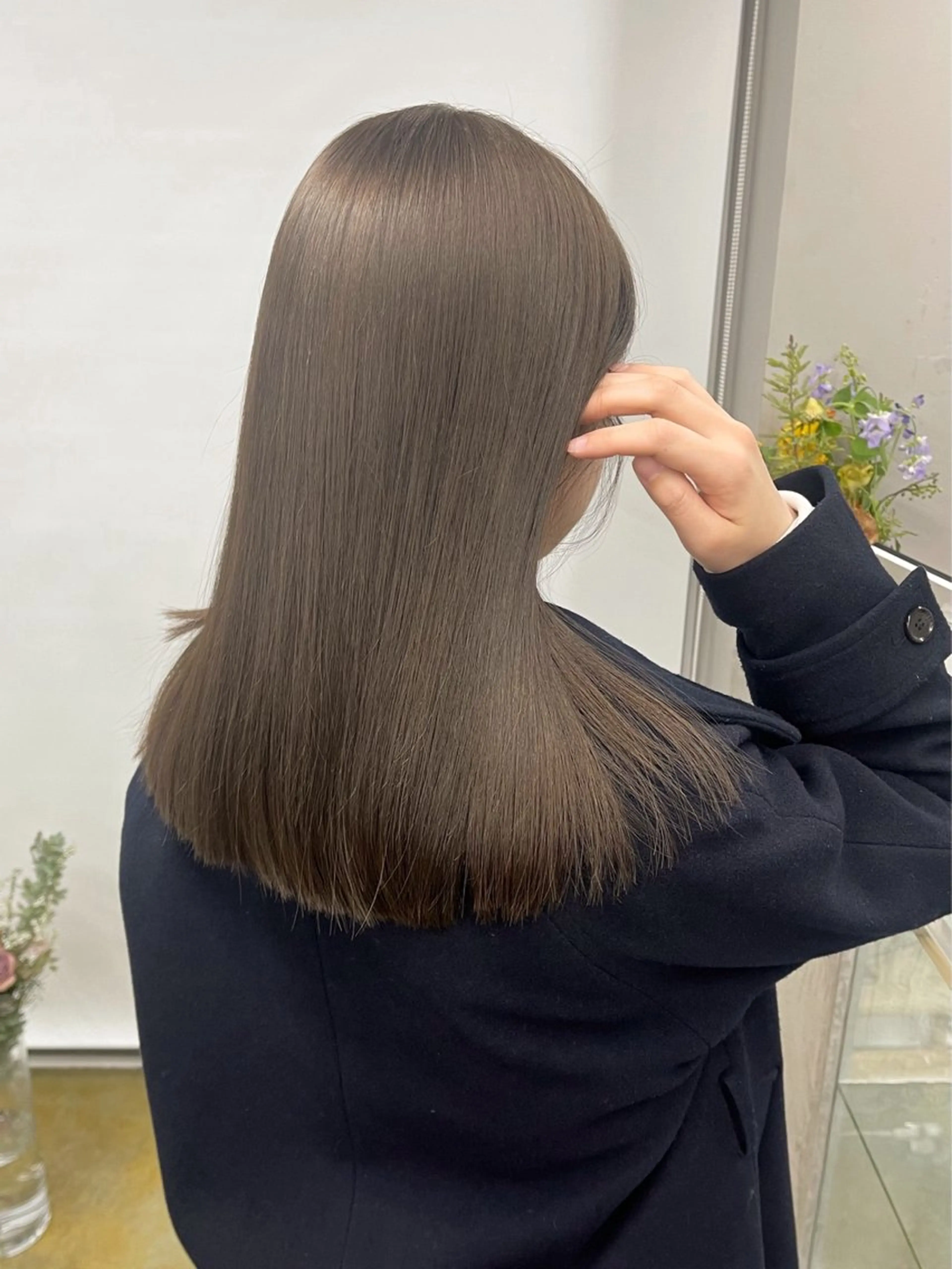 ロング カラー ベージュカラー オリーブベージュ mihiro 美優のヘアスタイル