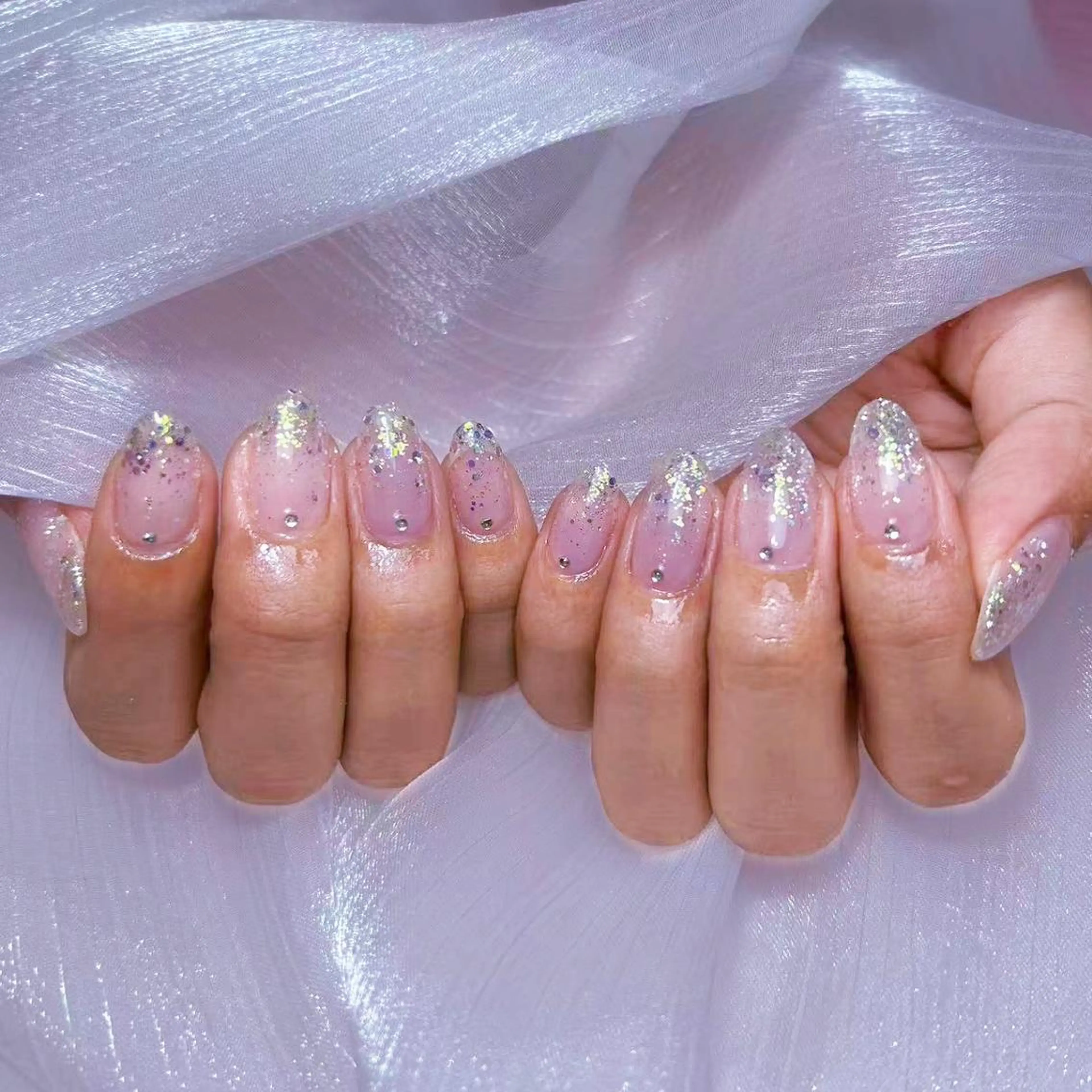 ネイル アートネイル オーロラネイル ガーリー キラキラネイル 韓国ネイル ハンドネイル DIAMOND 💅のネイルデザイン
