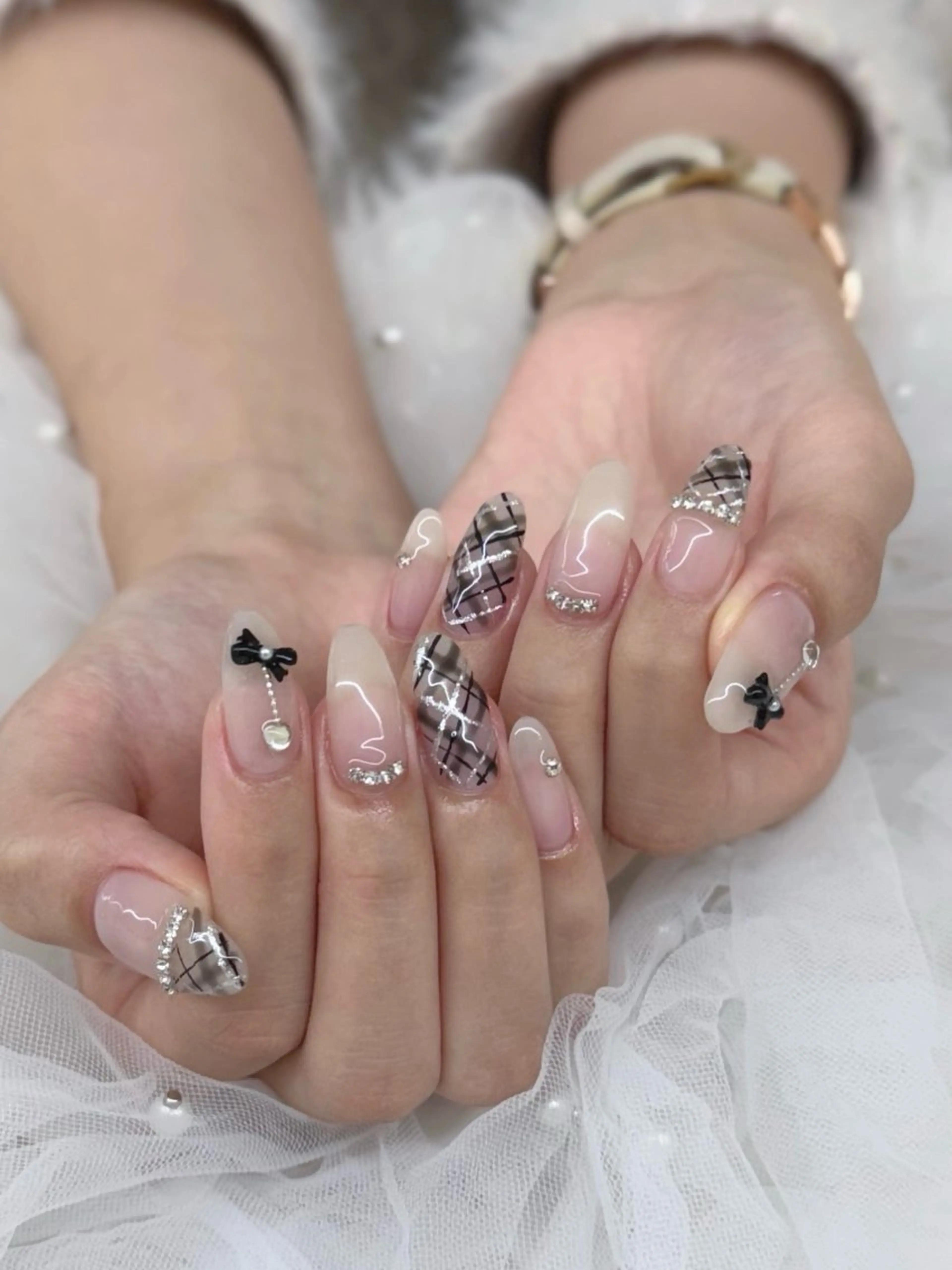 ネイル ハンドネイル ハンドケア Chizuru 💫のネイルデザイン