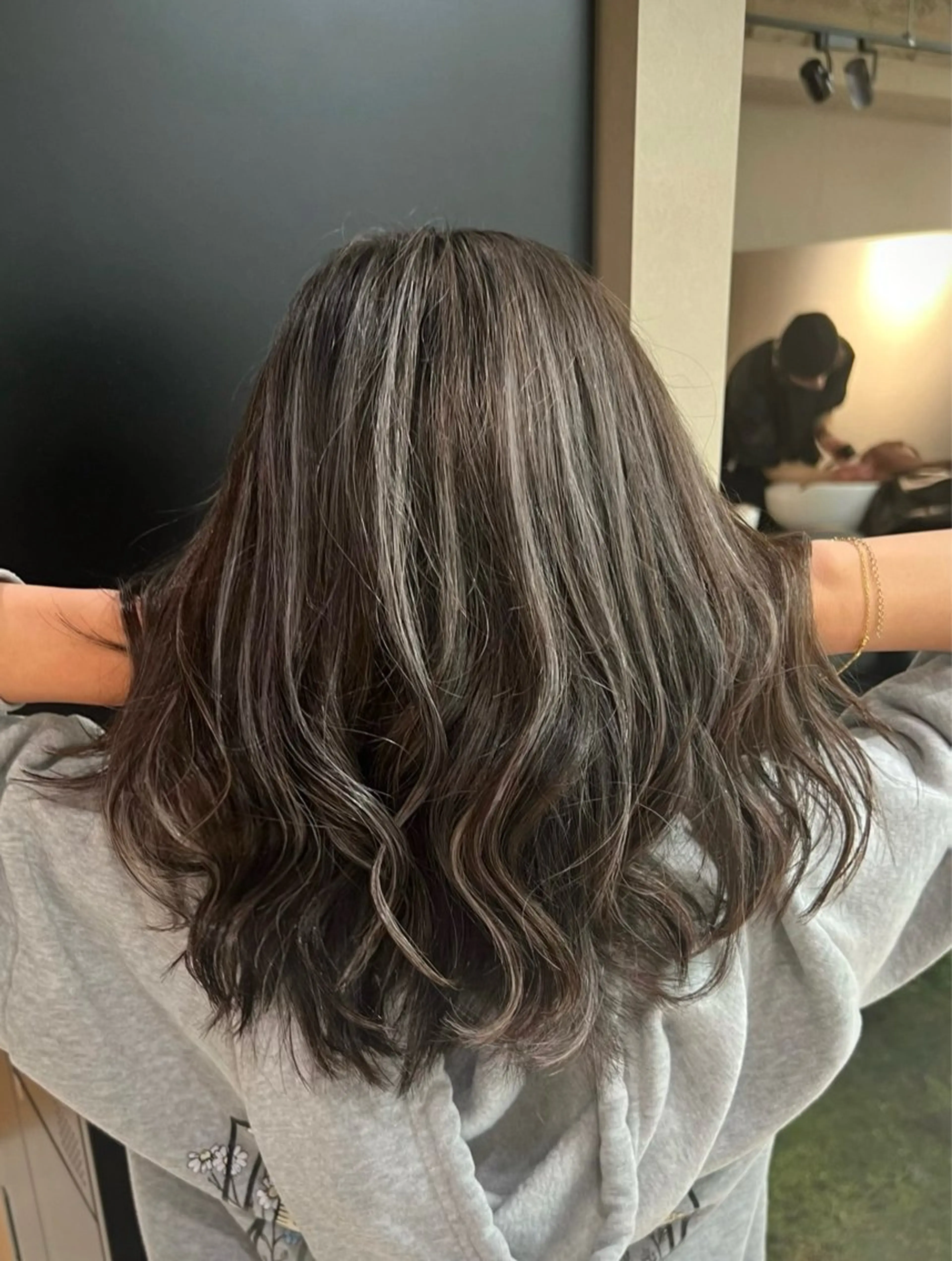 セミロング カラー ヘアカラー トリートメント 💖難波レイヤー カット💖ツバサのヘアスタイル