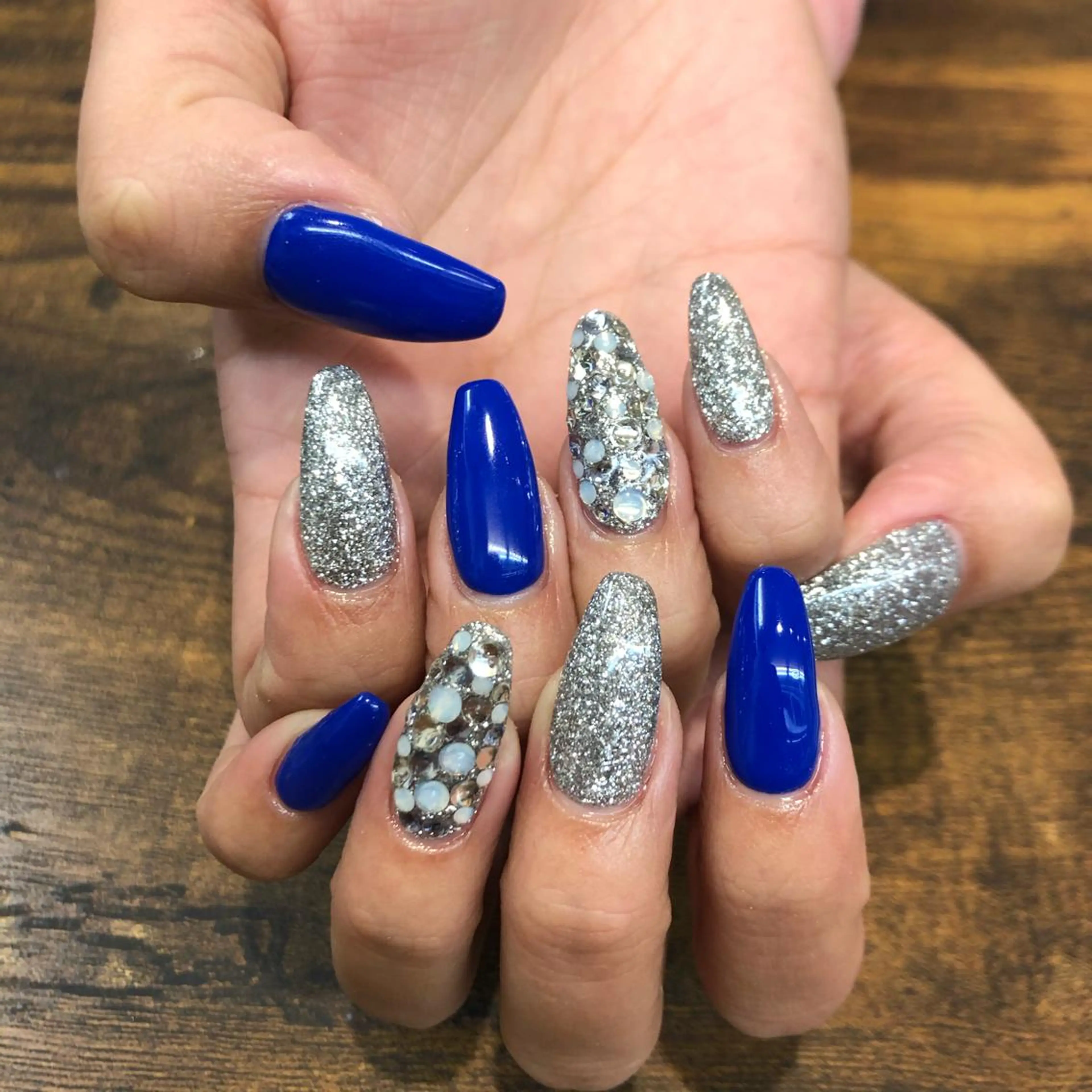 ネイル シンプルネイル ueki junのネイルデザイン