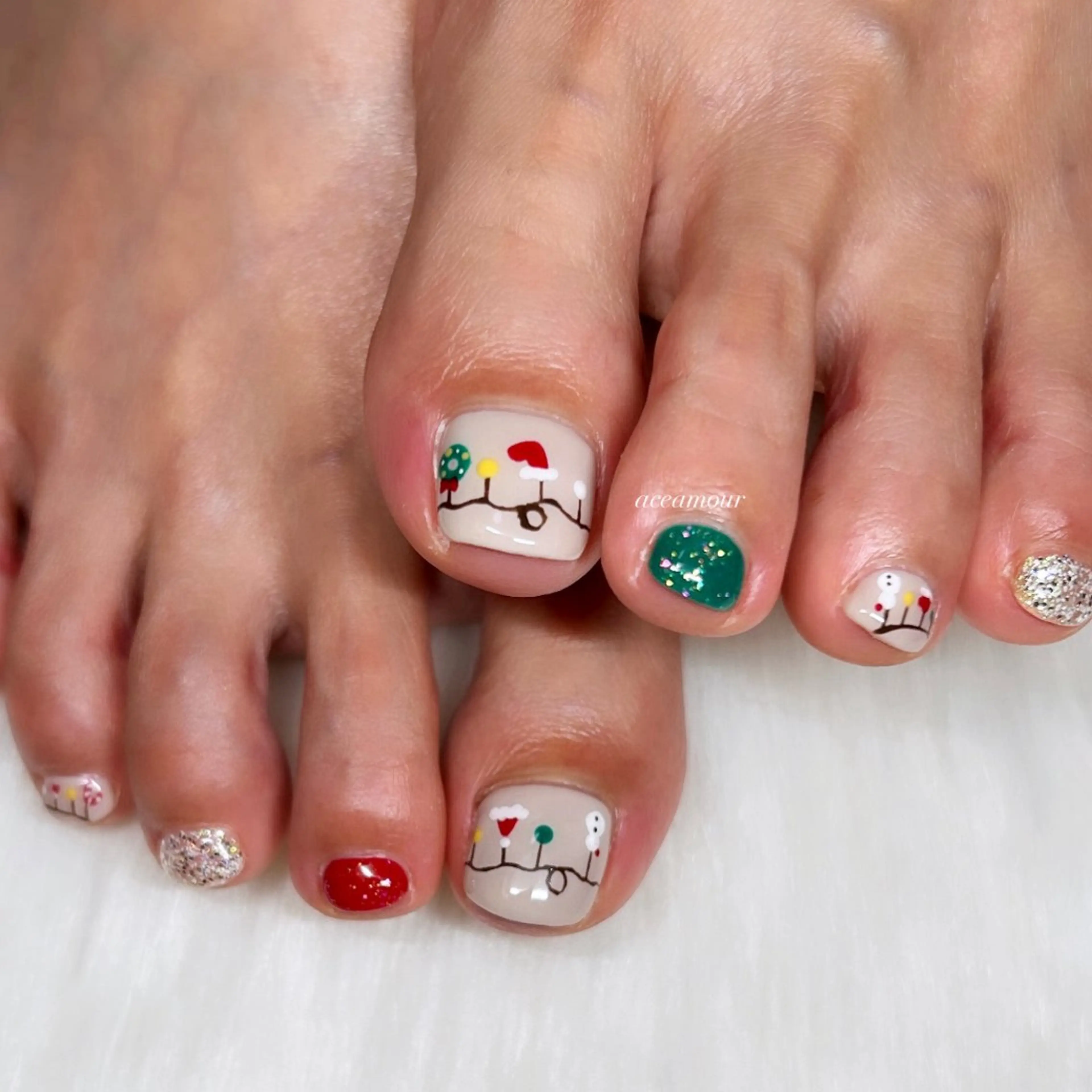 ネイル ラメ(グリッター) 持ち込み 冬ネイル クリスマス ネイル/耳つぼ /新ホワイトニングのネイルデザイン