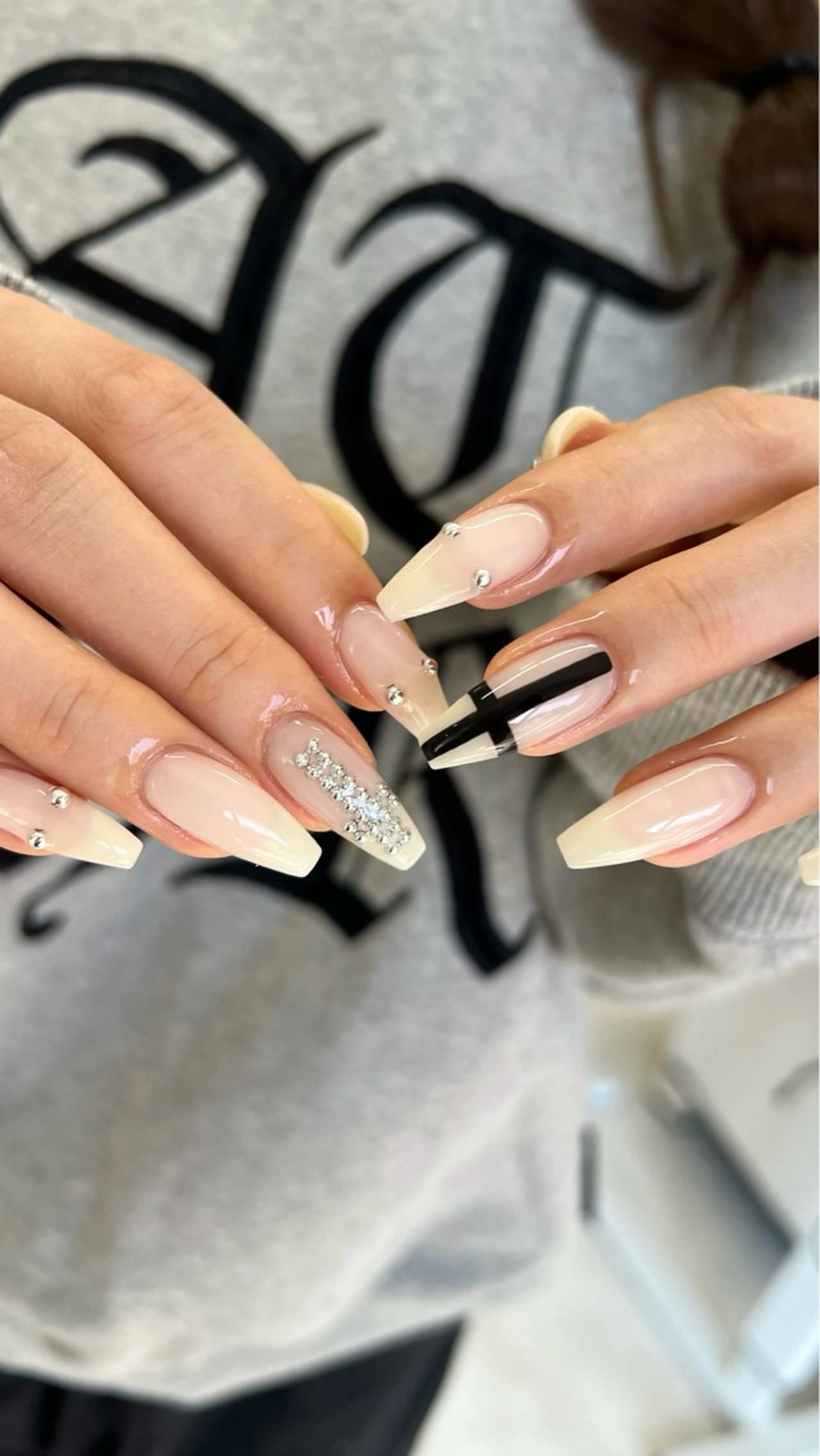 ネイル ハンドネイル LAVISH kahoのネイルデザイン