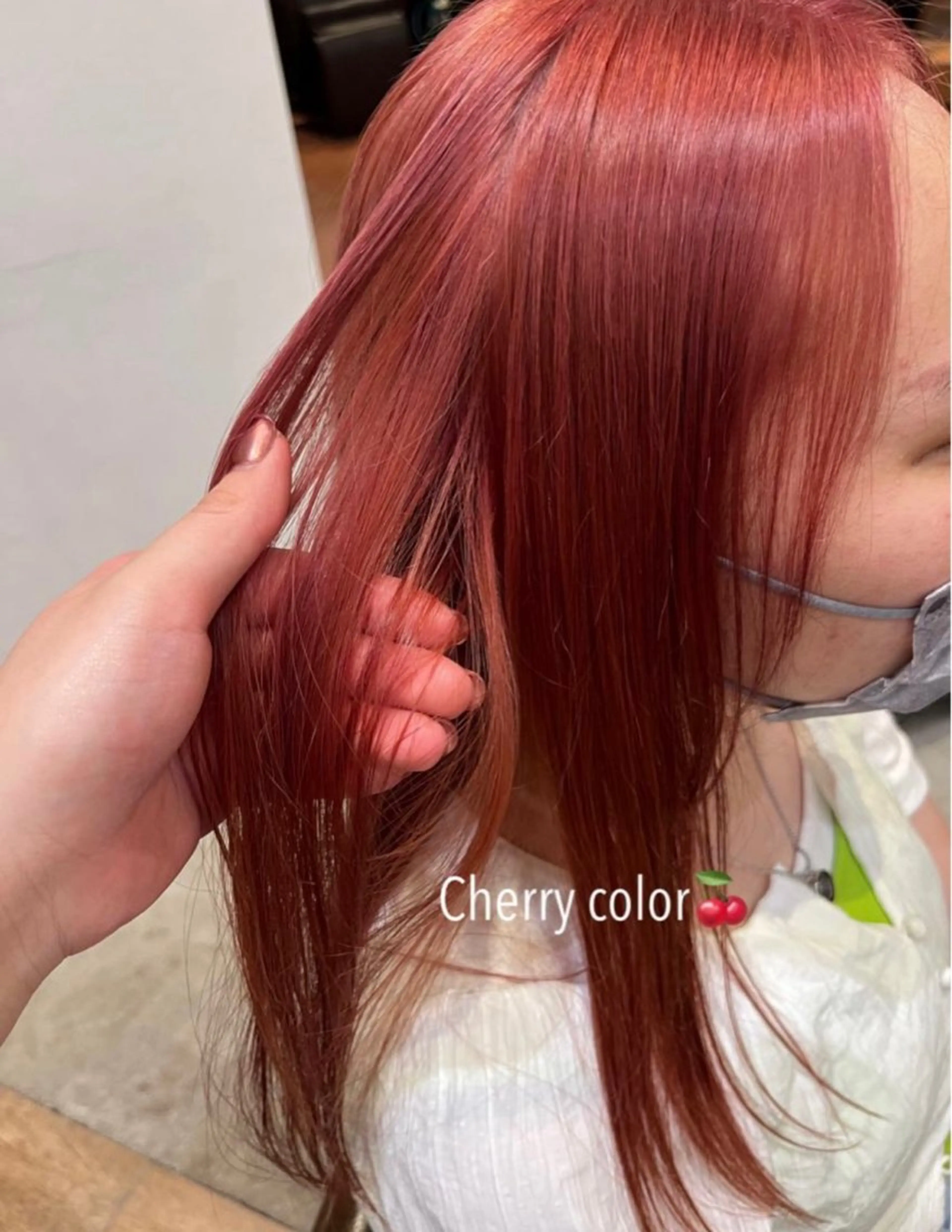 ミディアム トリートメント ヘアカラー トリートメント Henrietta  自由が丘所属・ベージュ/ブリーチ無 し/透明感/石井佑季のヘアスタイル