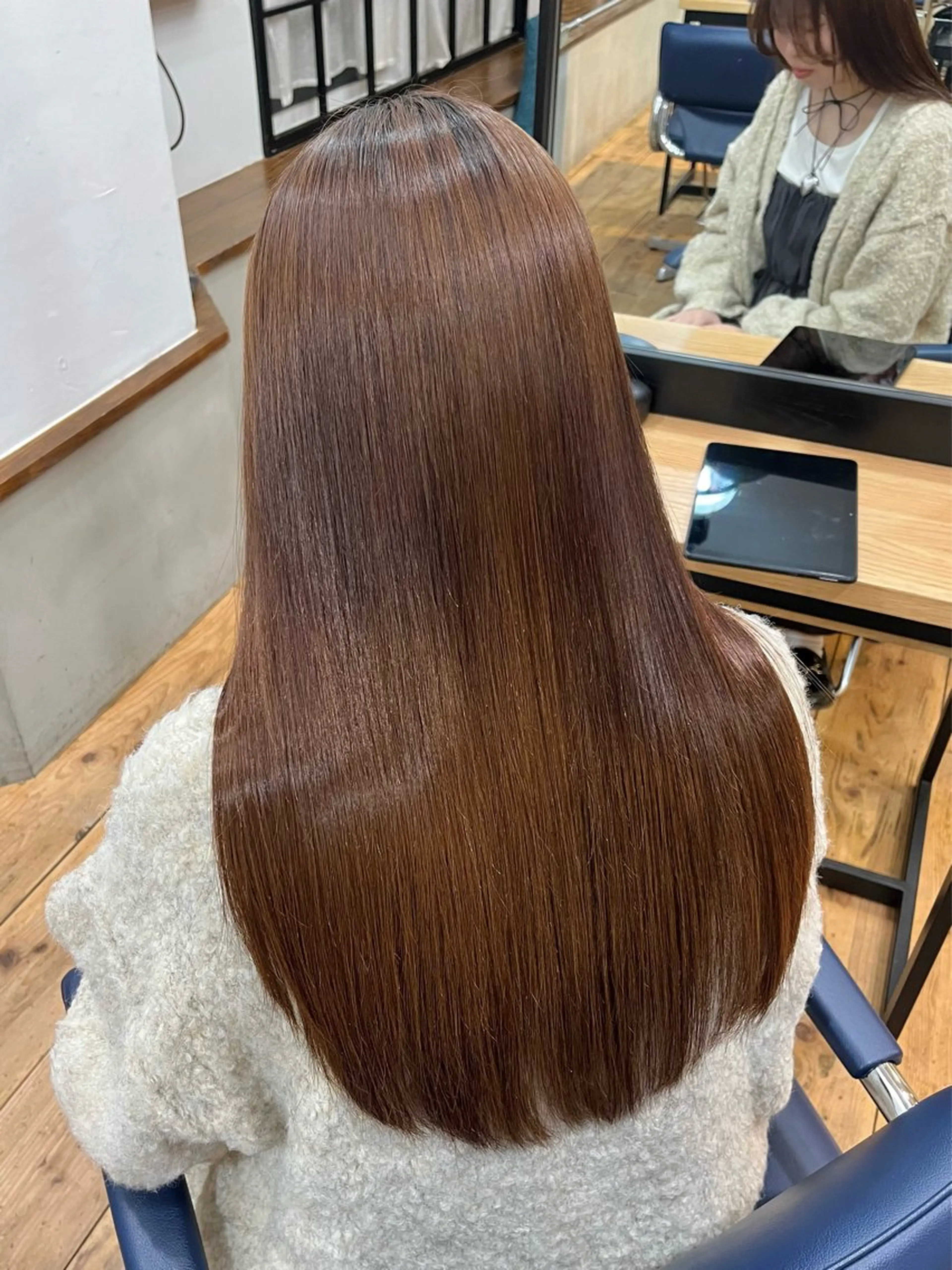 【顔出しOKの方限定】うるツヤ縮毛矯正(ストレート)＋整え毛先カット＋スタイル写真用撮影の写真