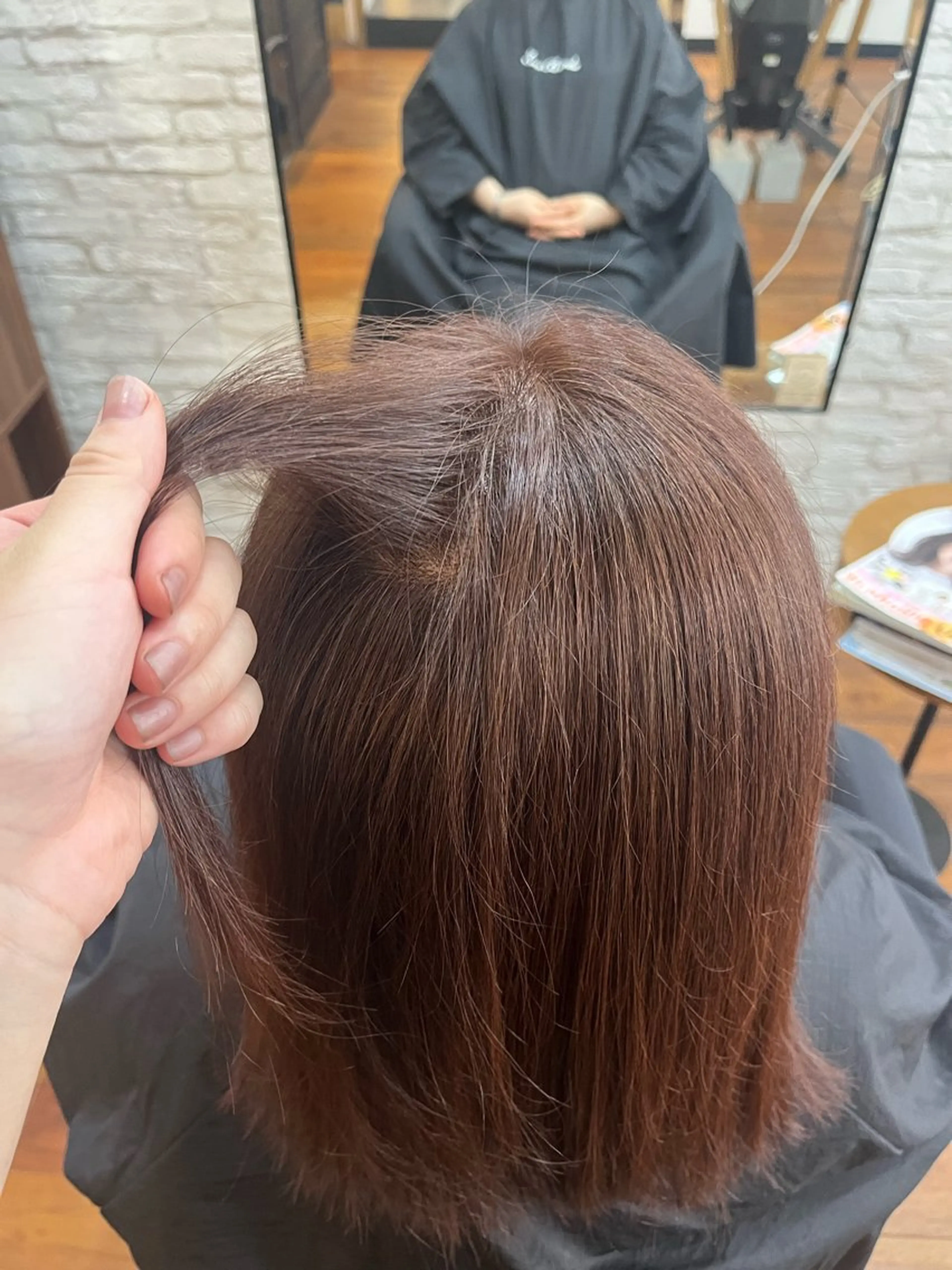 ミディアム 相澤 彩美のヘアスタイル