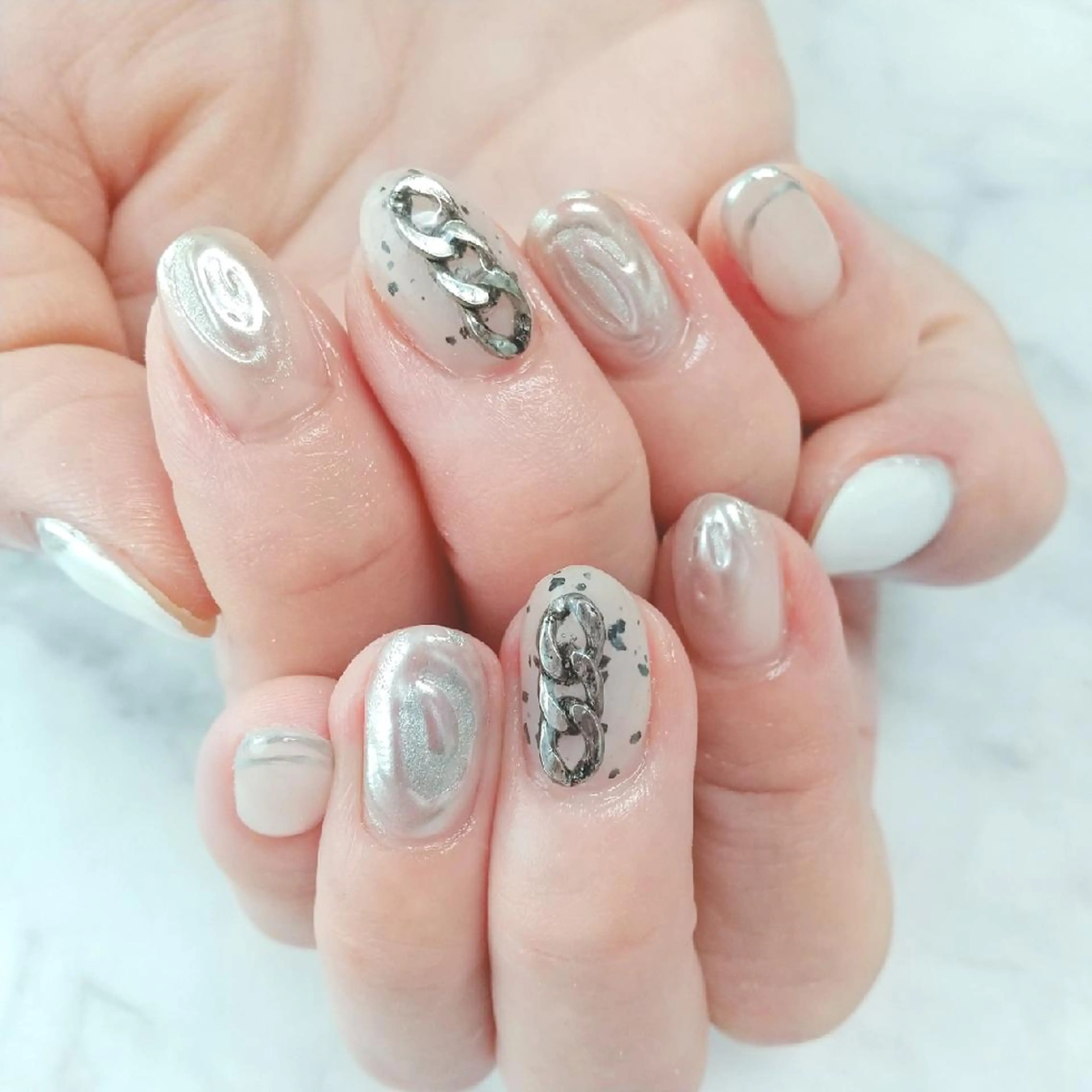 ネイル Nail leef《リーフ》所属・kahosan 𓆉のネイルデザイン