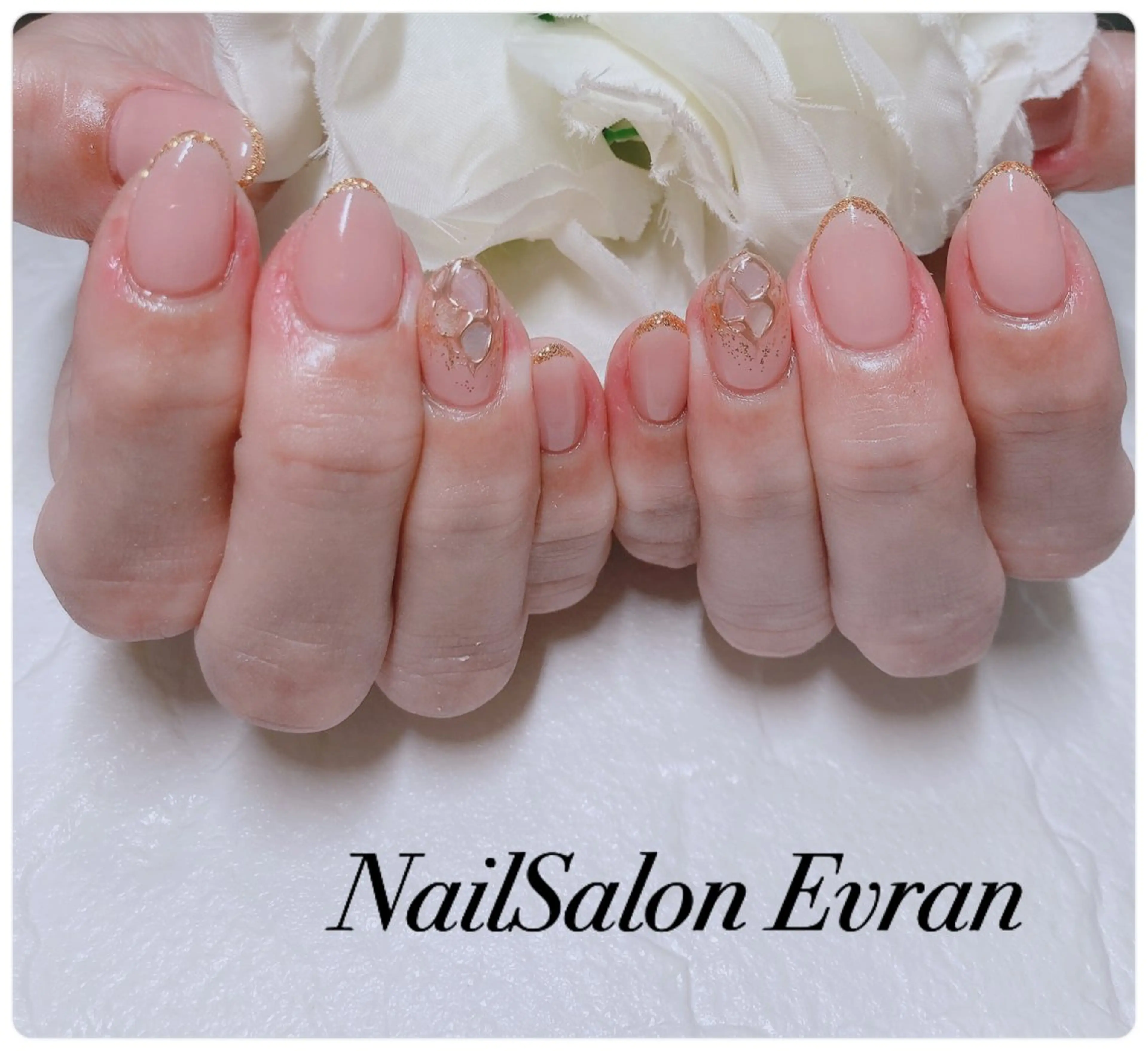 ネイル アートネイル フレンチネイル ラメ(グリッター) マグネットネイル 持ち込み ハンドネイル Nail salon Evranのネイルデザイン