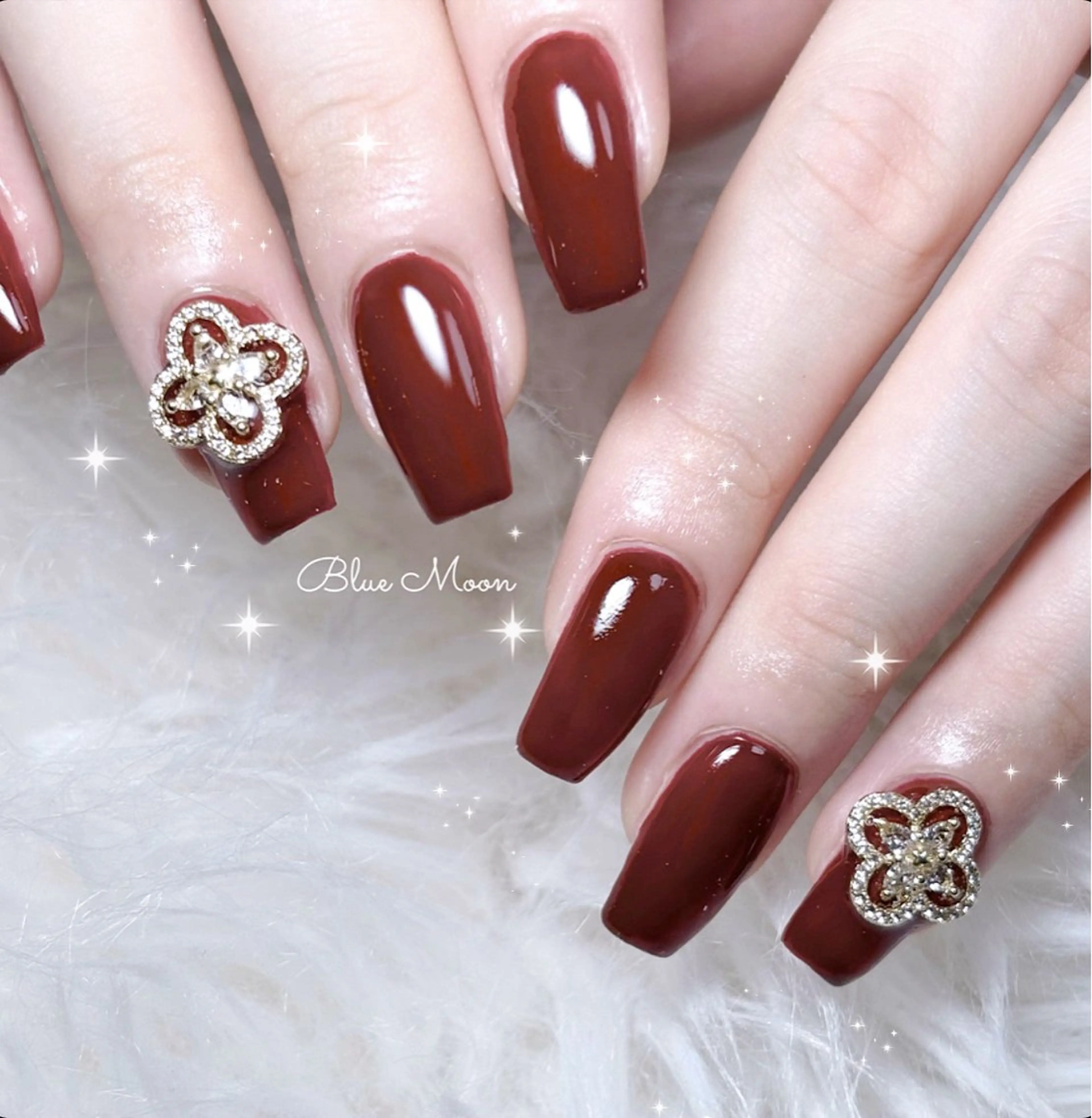 ネイル ハンドネイル フットネイル ハンドケア nail salon Blue Moonのネイルデザイン