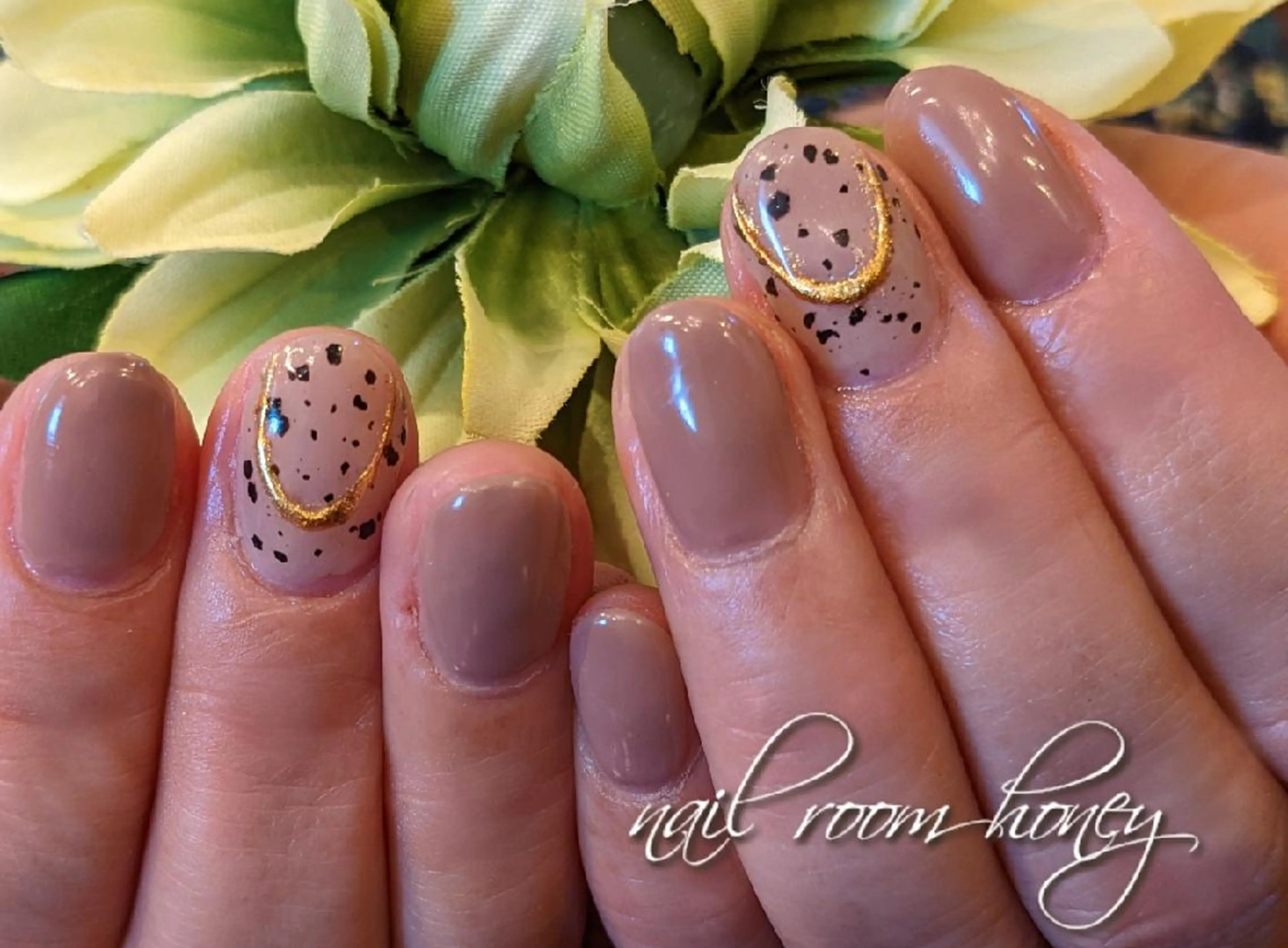 ネイル ミラーネイル 冬ネイル ハンドネイル nail room  honeyのネイルデザイン