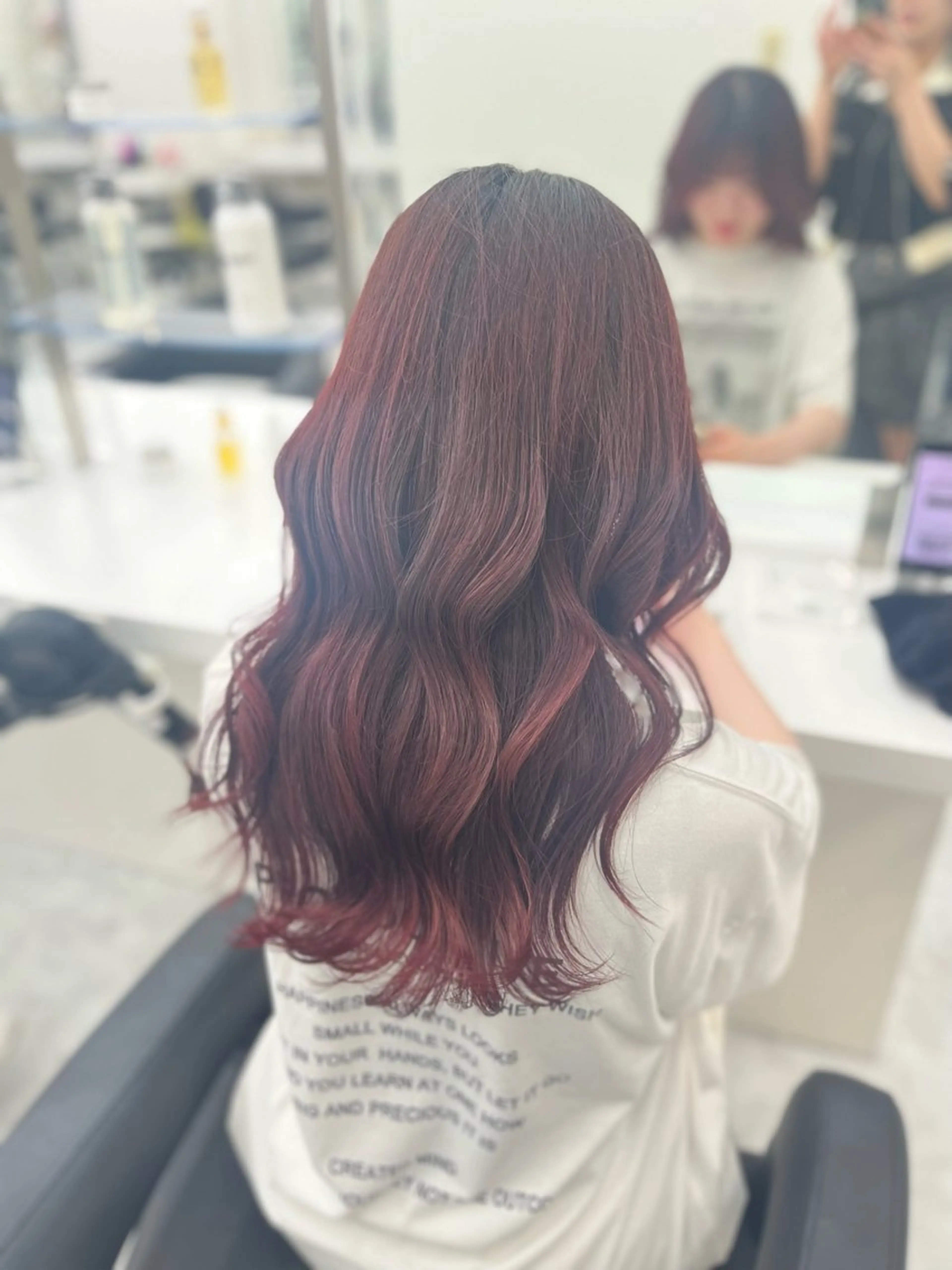 ロング カラー ヘアアレンジ 艶髪ハイトーン🫧 Kurehaのヘアスタイル