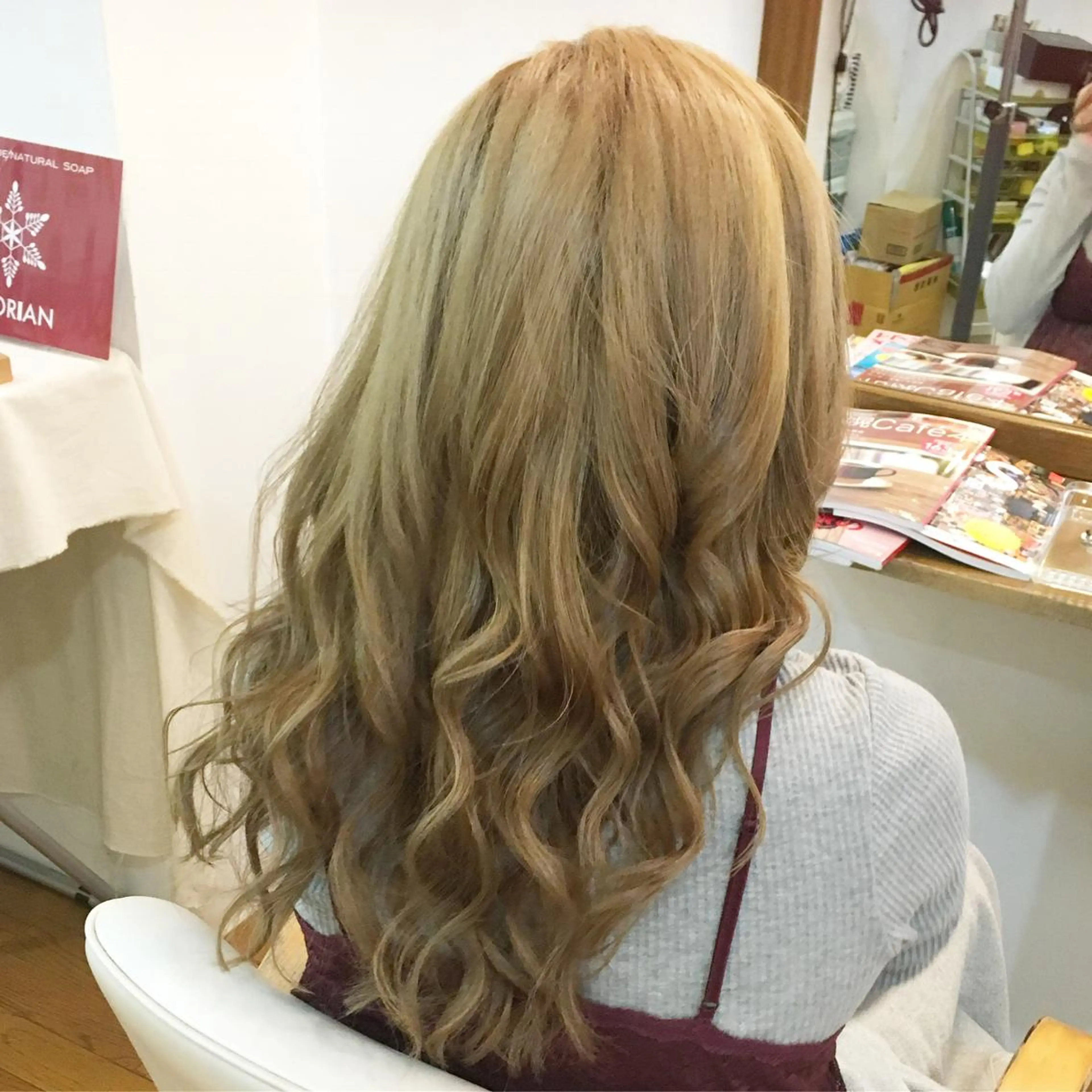 セミロング カラー ヘアアレンジ Monica-札幌美髪専門美容室-所属・塩崎 春香のヘアスタイル