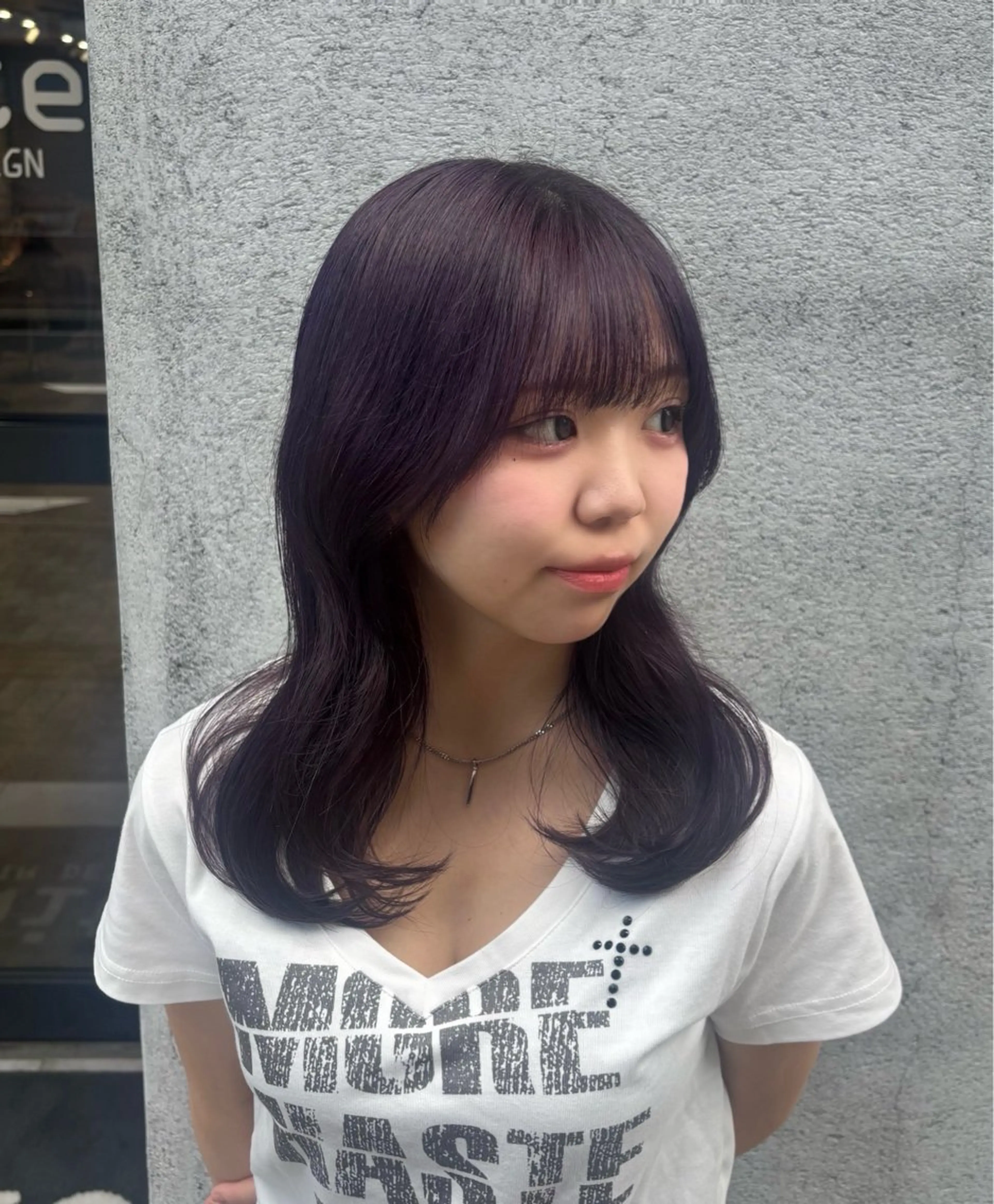 セミロング カラー 透明感カラー ラベンダーカラー カット ヘアカラー 韓国風レイヤーカット /suite ゆうめのヘアスタイル