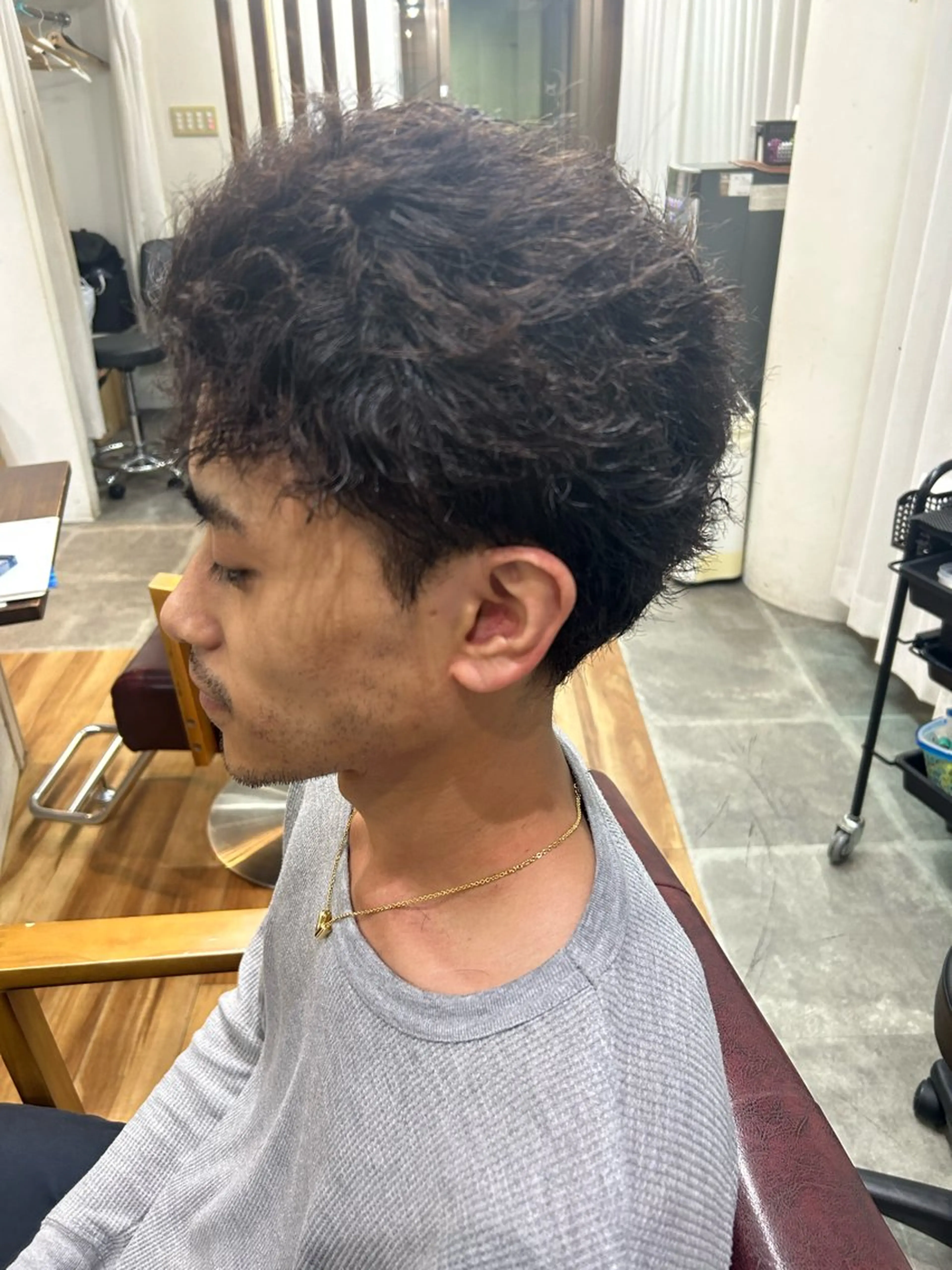 ショート パーマ メンズ メンズパーマ メンズツイストパーマ ツイストスパイラルパーマ 波巻きパーマ 髪質改善 カット パーマ CECIL hair なんば店所属・メンズパーマ 艶髪☆店長☆有馬のヘアスタイル